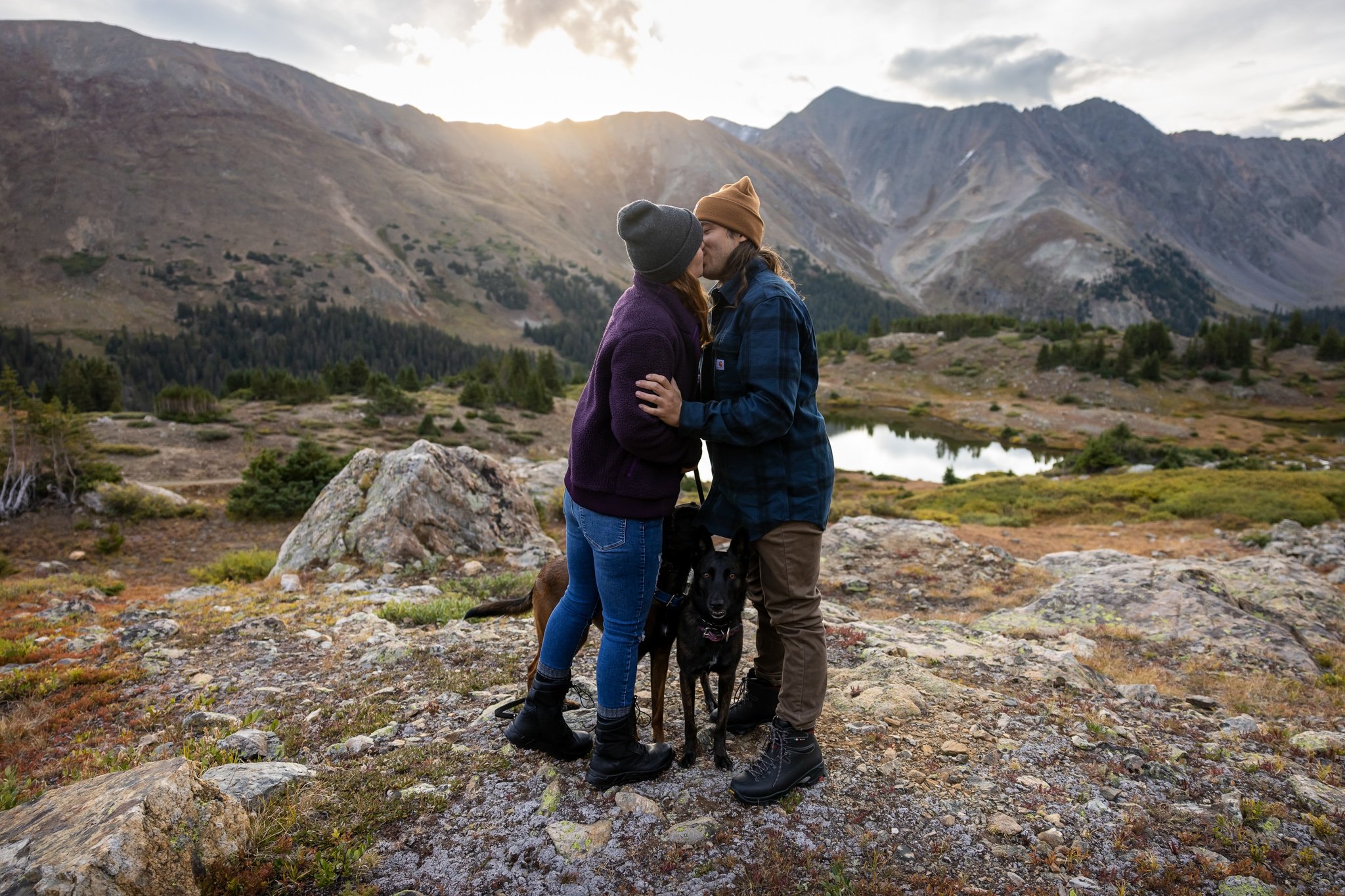 Mountain_fall_proposal_photos_with_dogs_-13.jpg