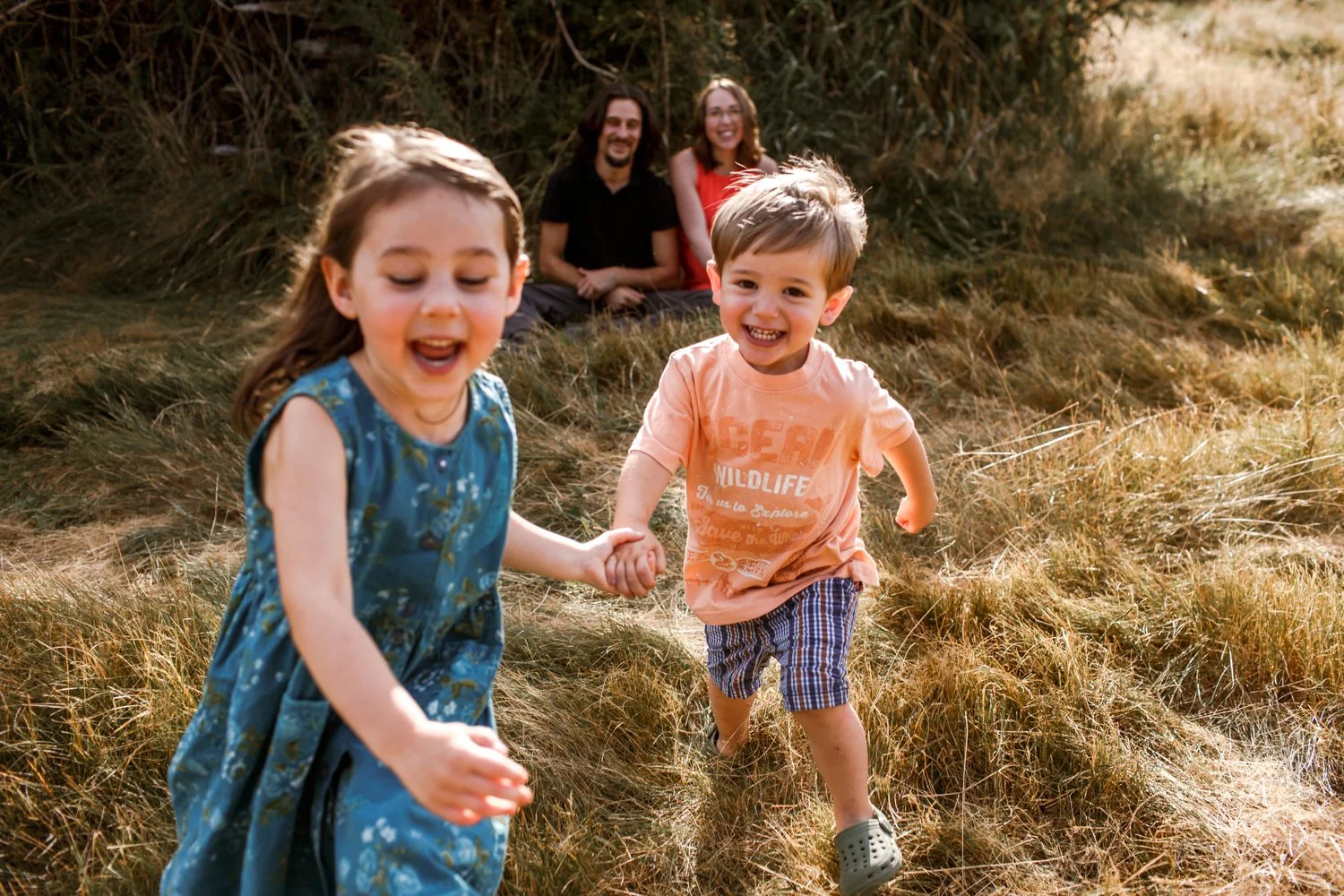 golden-hour-family-maternity-session.jpg