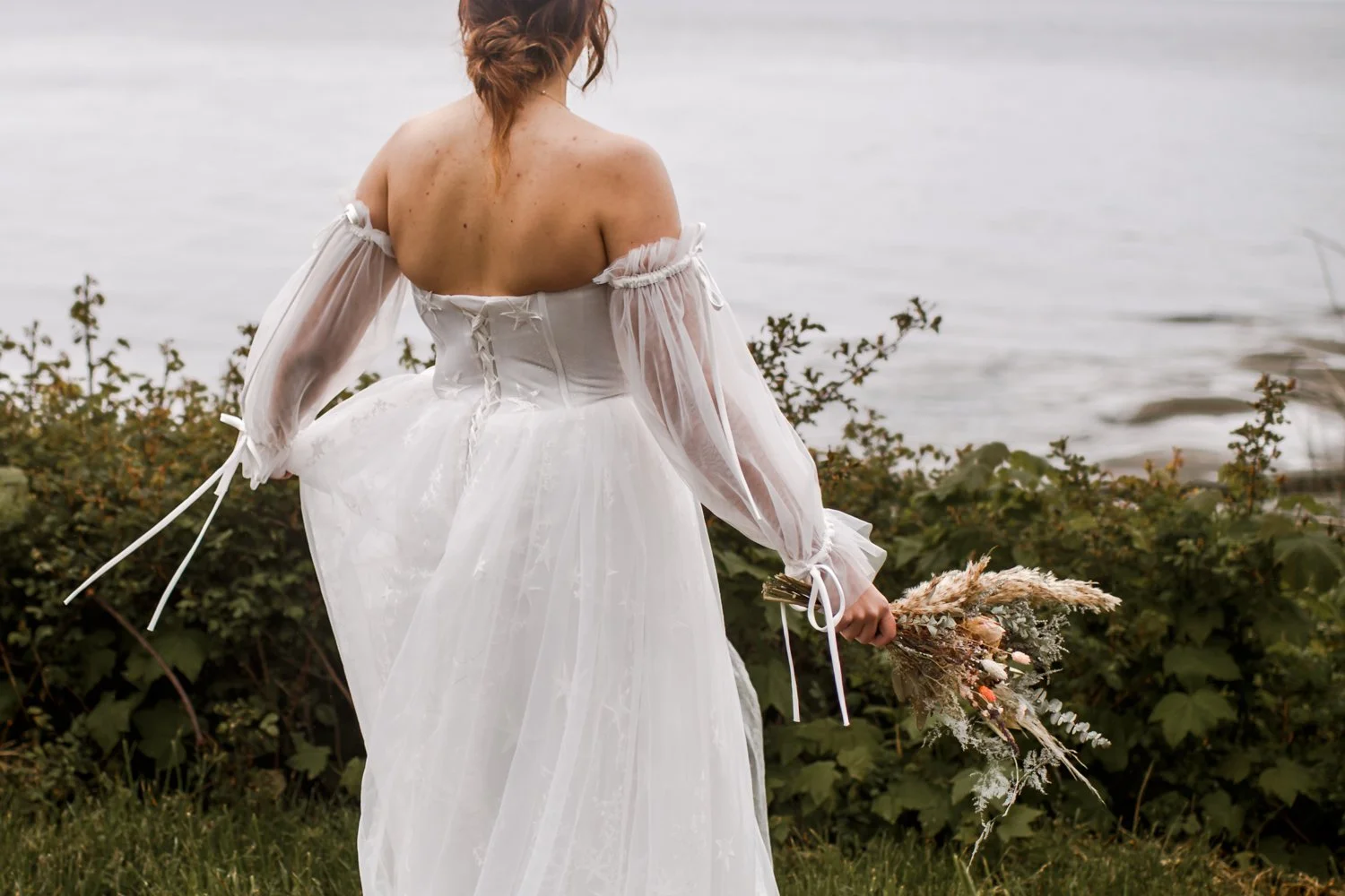 gabriola-bc-surf-lodge-wedding.jpg
