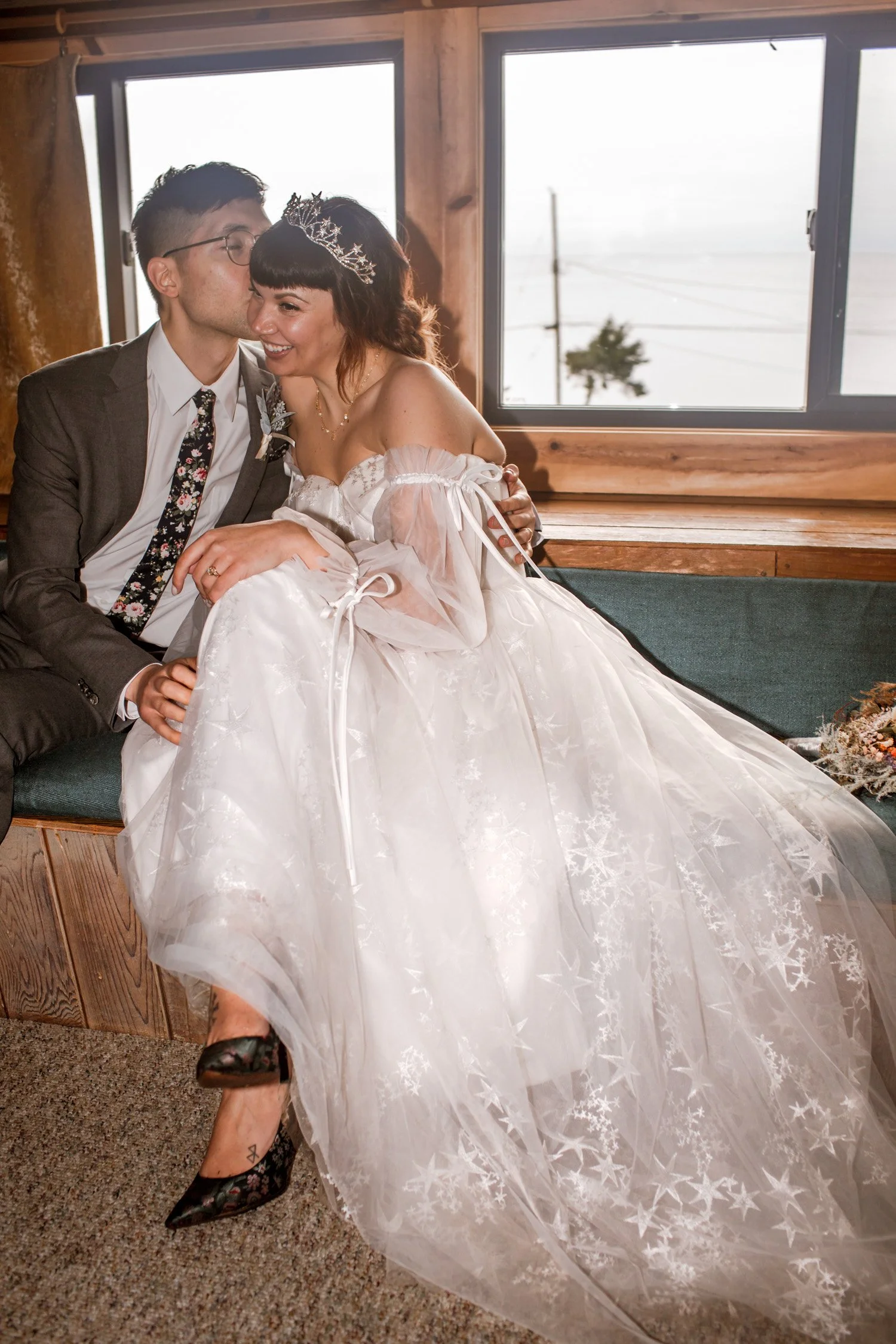 gabriola-island-surf-lodge-destination-wedding.jpg