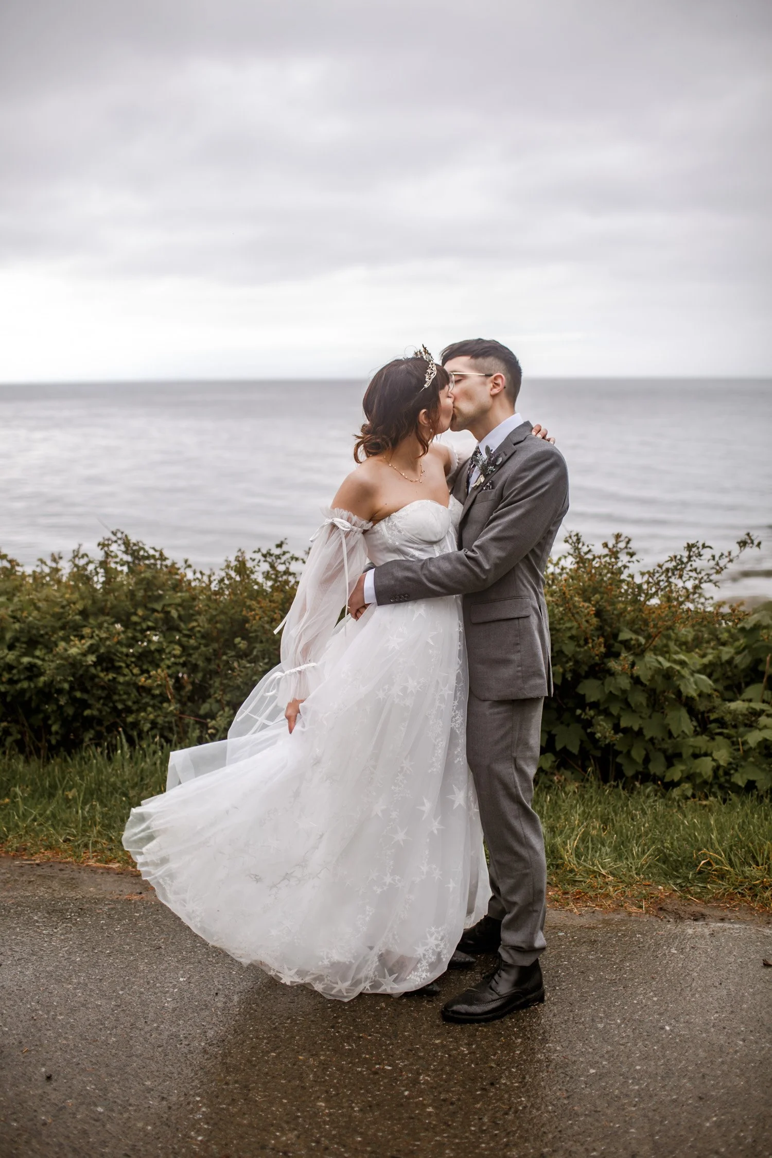 gabriola-surf-lodge-westcoast-wedding.jpg