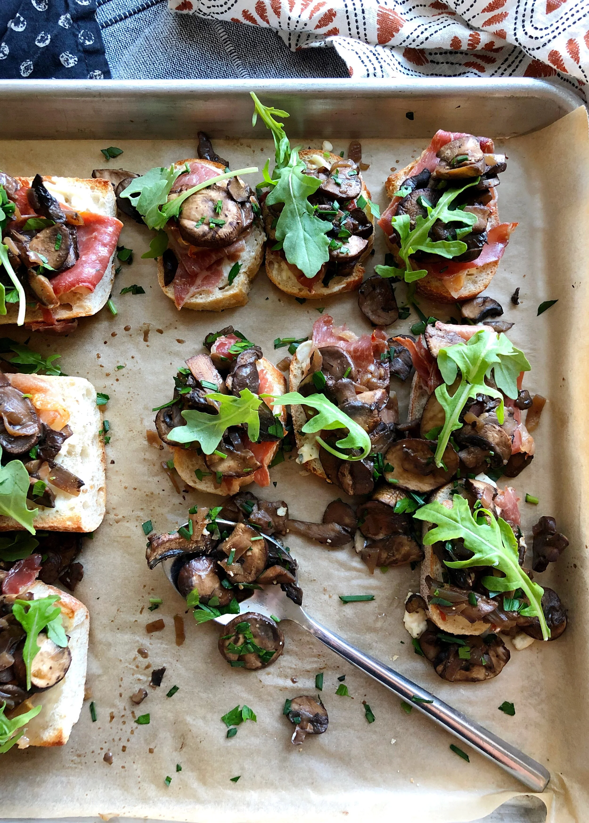 Balsamic Mushroom and Prosciutto Tartine