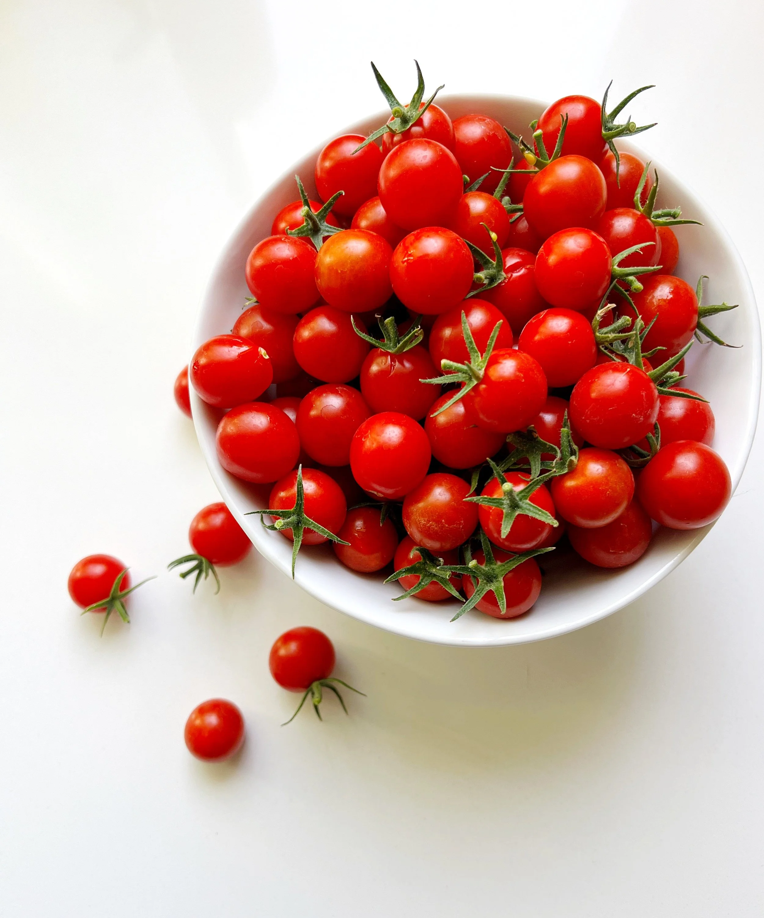 Pasta with Cherry Tomatoes and Fresh Mozzarella 