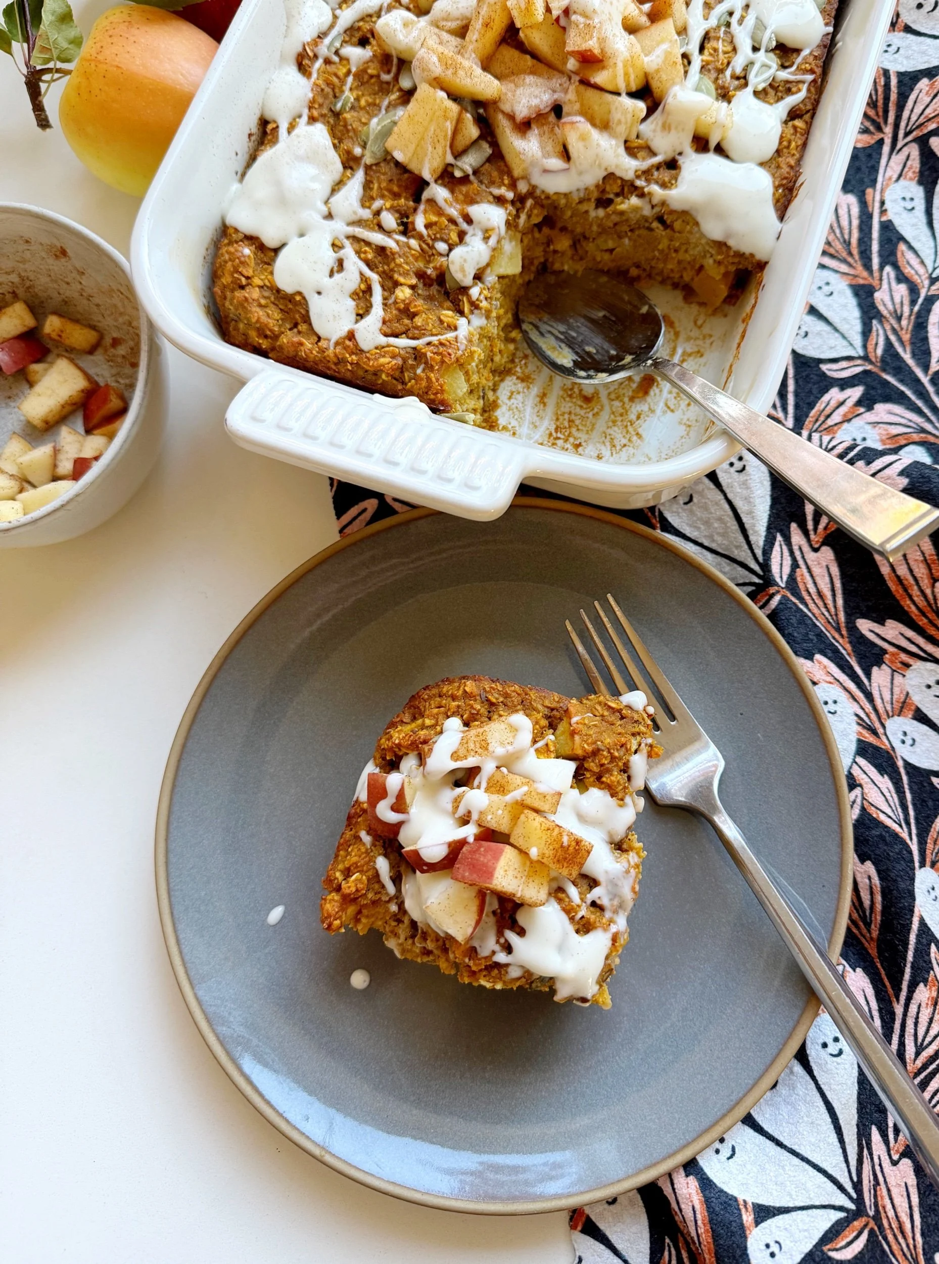 Pumpkin Apple Pie Baked Oatmeal