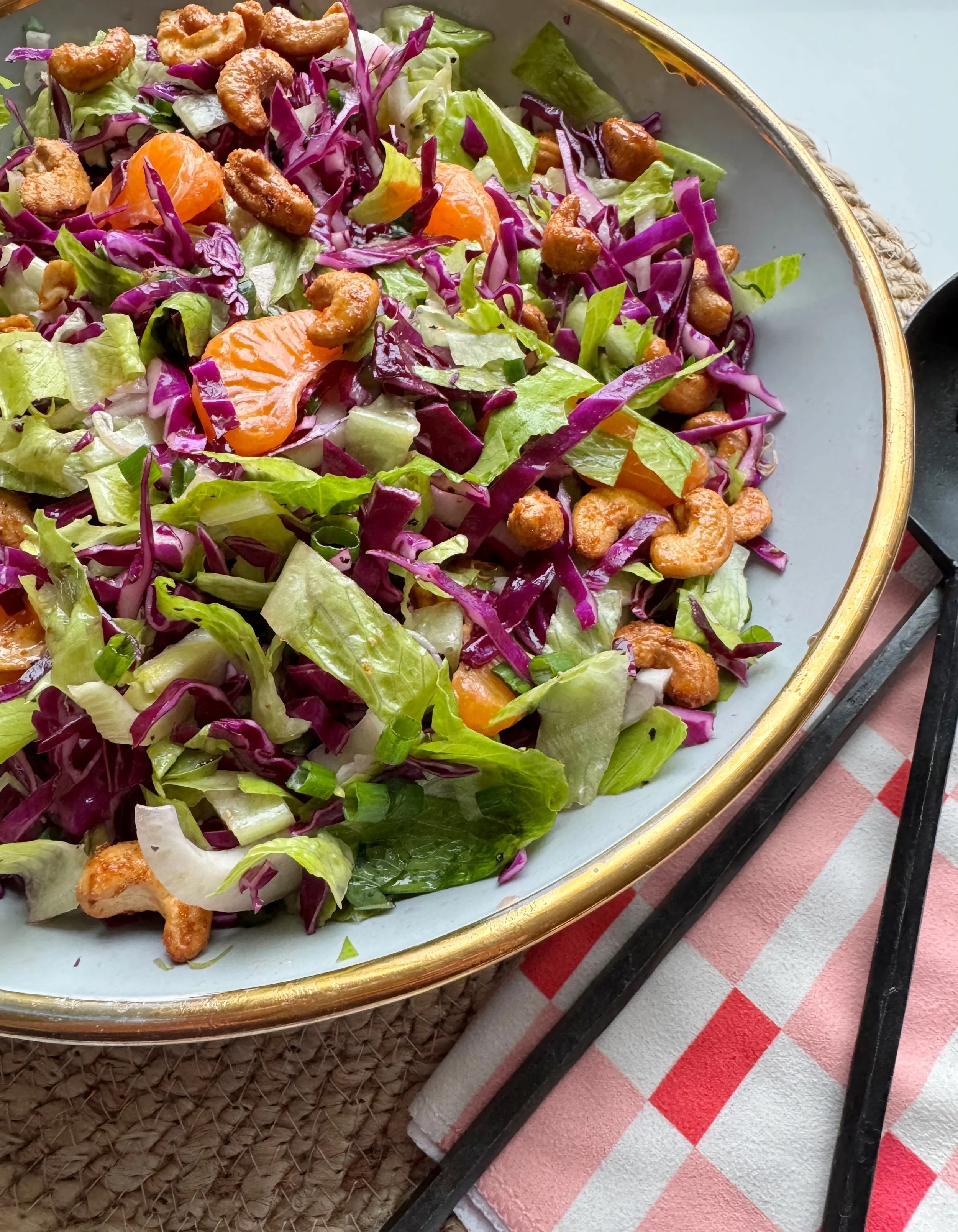 Winter Salad with Cabbage, Satsuma Oranges and Cashews