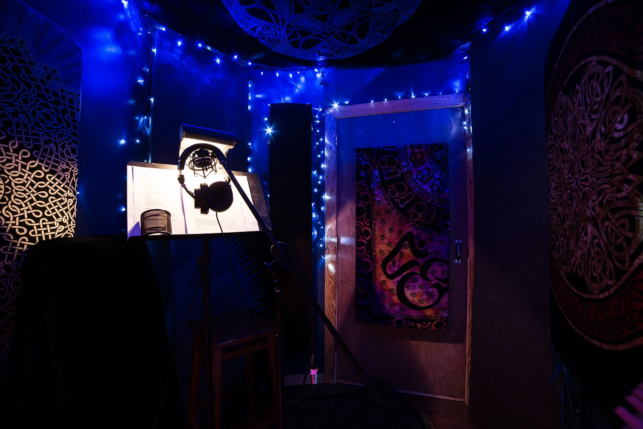 Large Booth.jpg