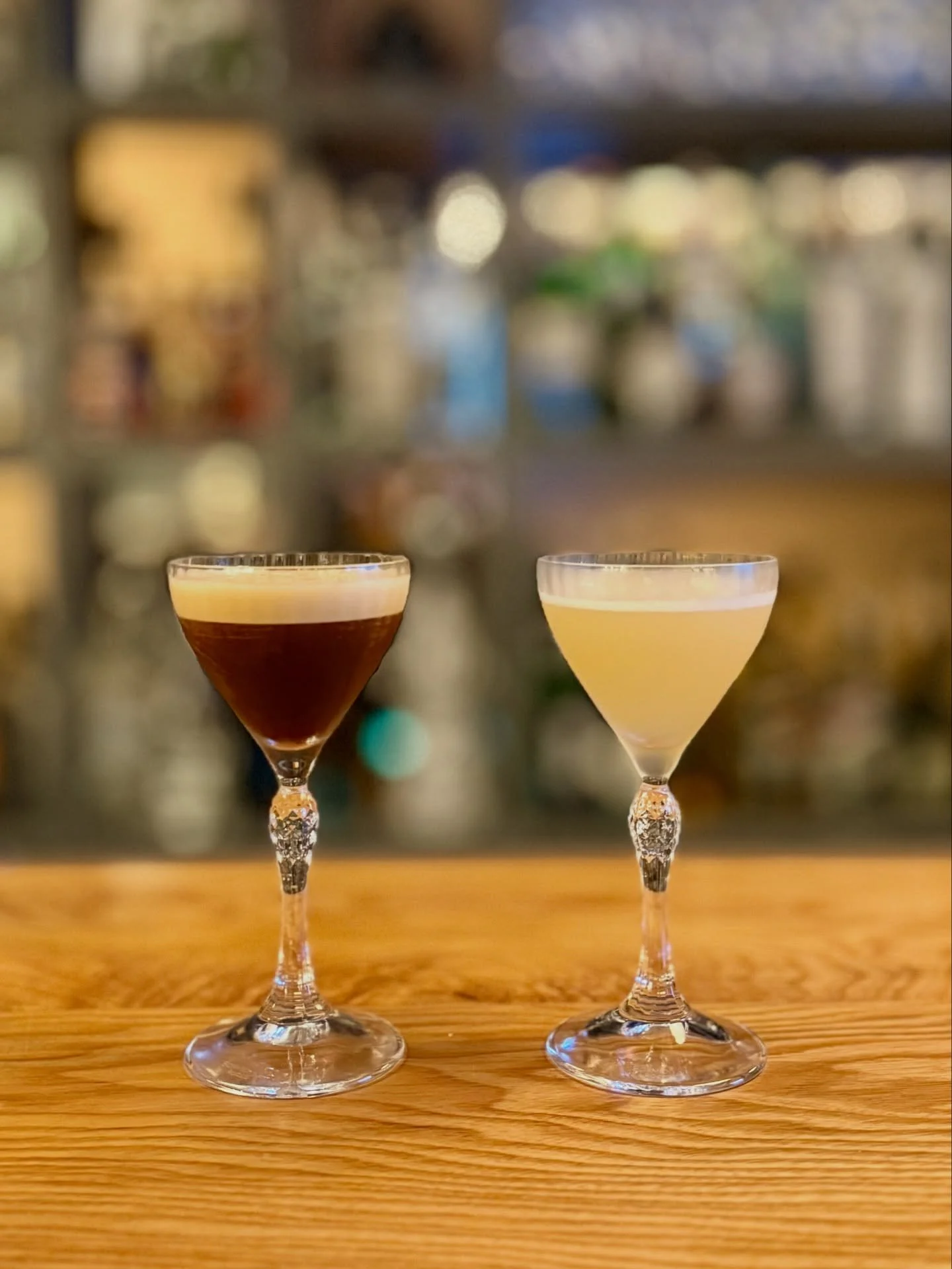 🍋&zwj;🟩 TEQUILA 🍋&zwj;🟩
Not just for margaritas or shots, these two gorgeous little glasses are filled with the Carajillos cocktail &amp; Toreador cocktail - a delicious use of our favourite spirit 😋 (see below for our recipes) 

CARAJILLOS
&bul