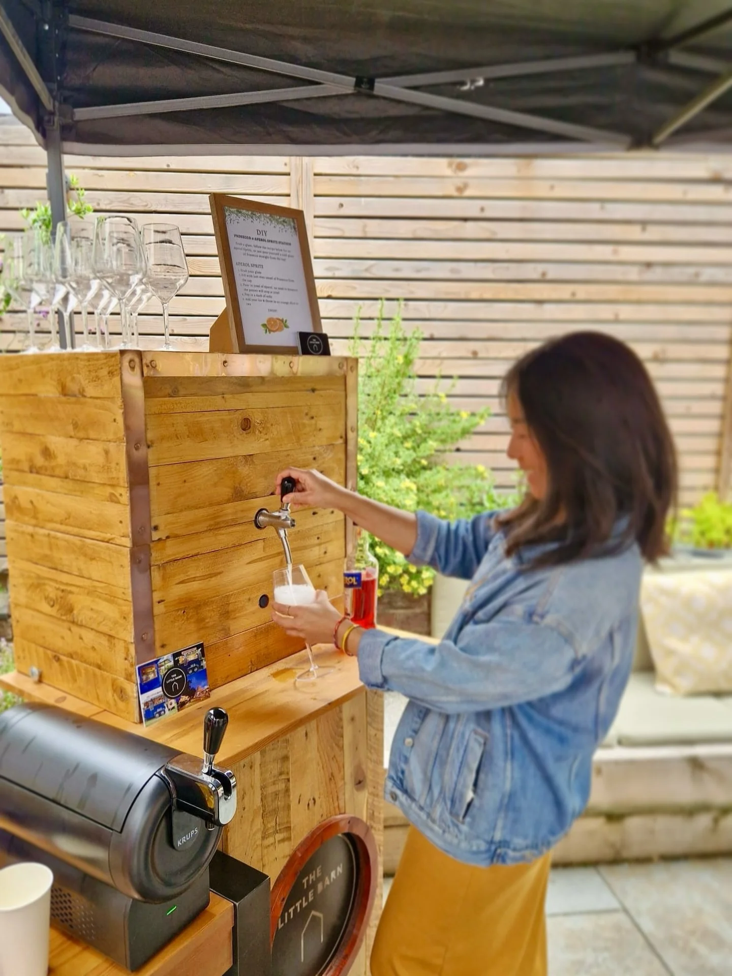Self serve Aperol Spritz station 🍊🥂

#aperolspritz #prosecco #aperol