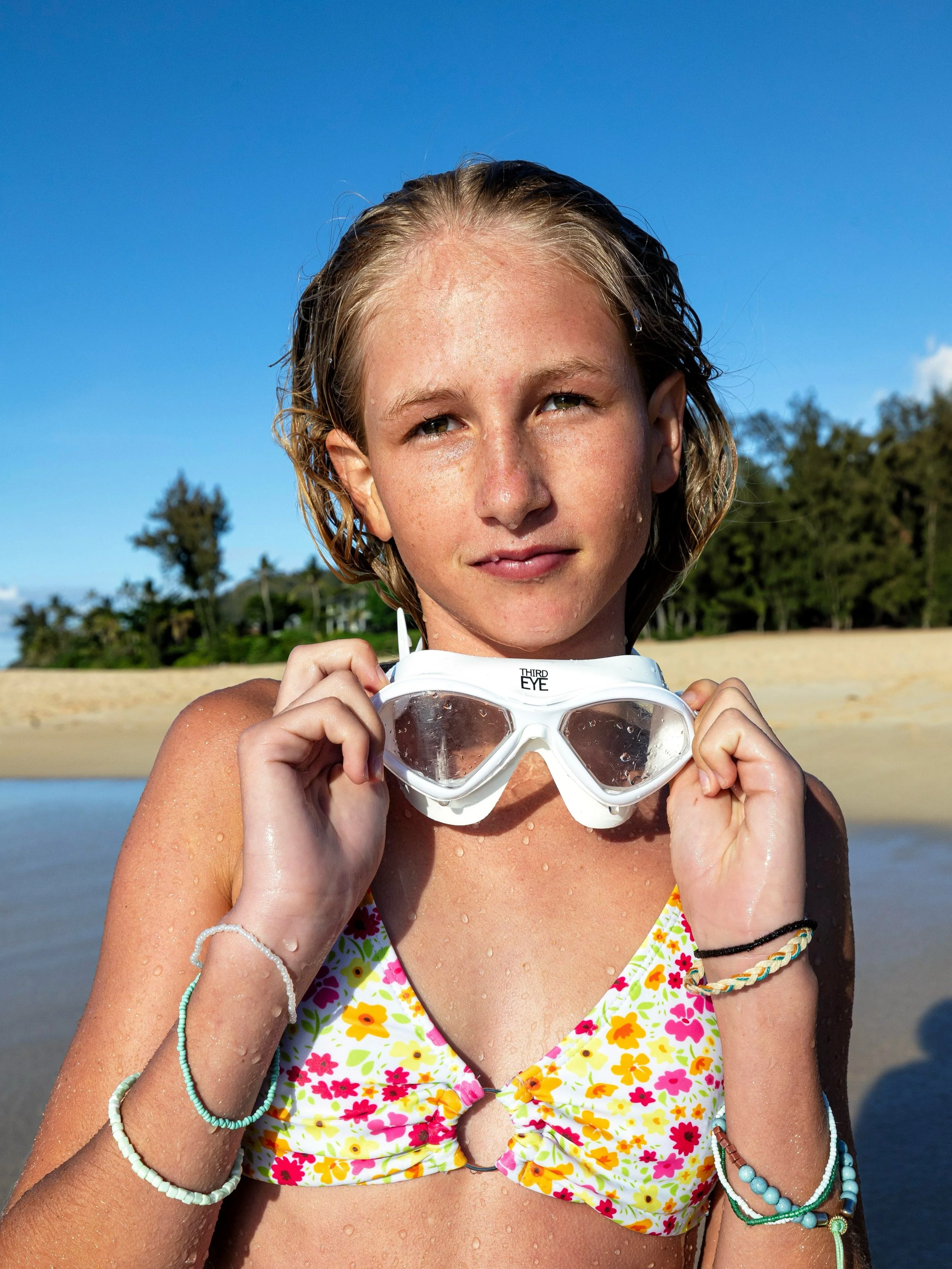 One size fits all! 

The Pure Light goggle is available in 3 colors - white, grey camo and blue camo. Now is a good time to get yours, our special offer ends tomorrow midnight online at thirdeyeworld.com

📷 Jeff Hornbaker @jeffthirdeye 

#swimgoggle