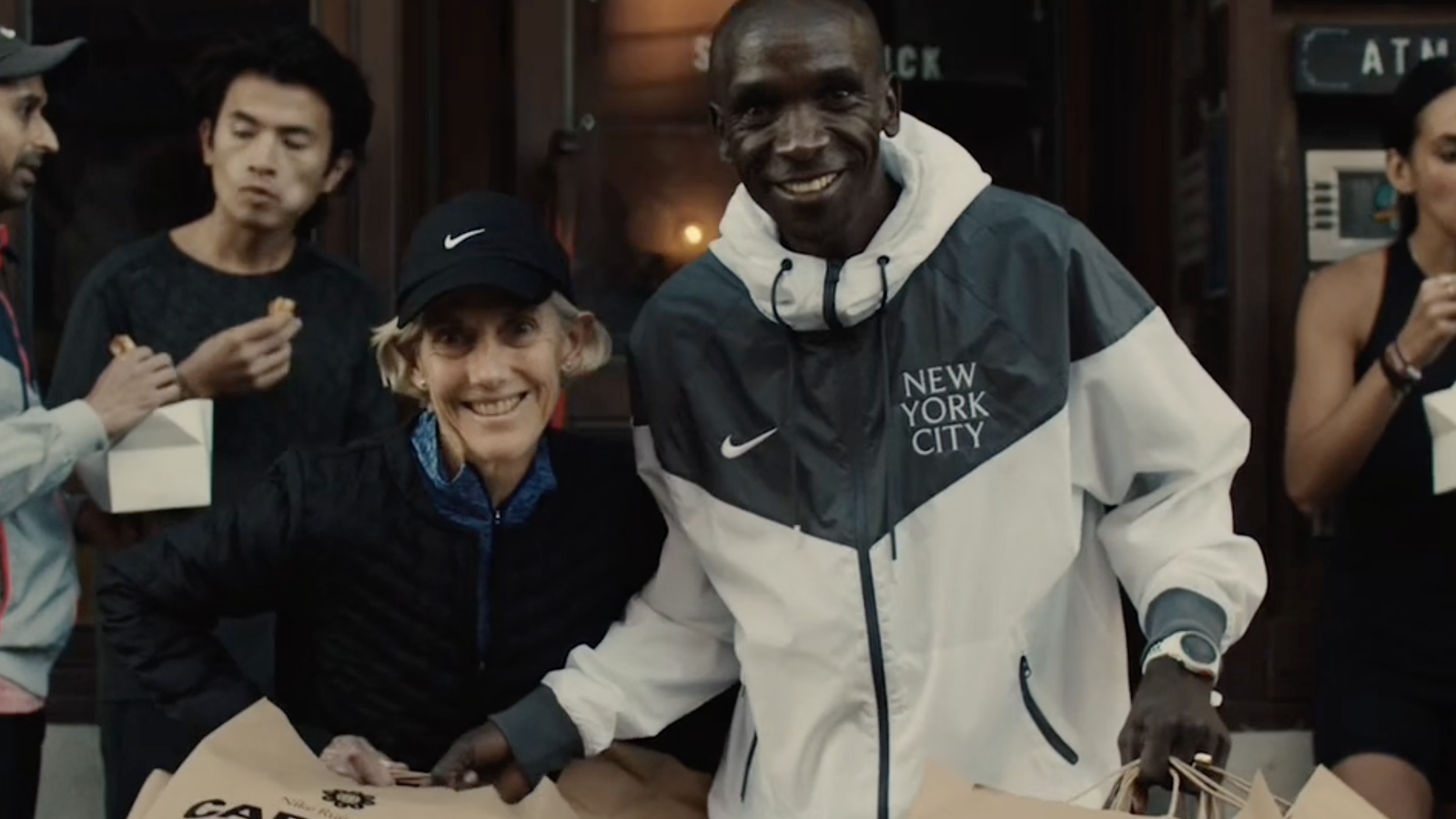 NIKE RUNNING: "CARB UP"