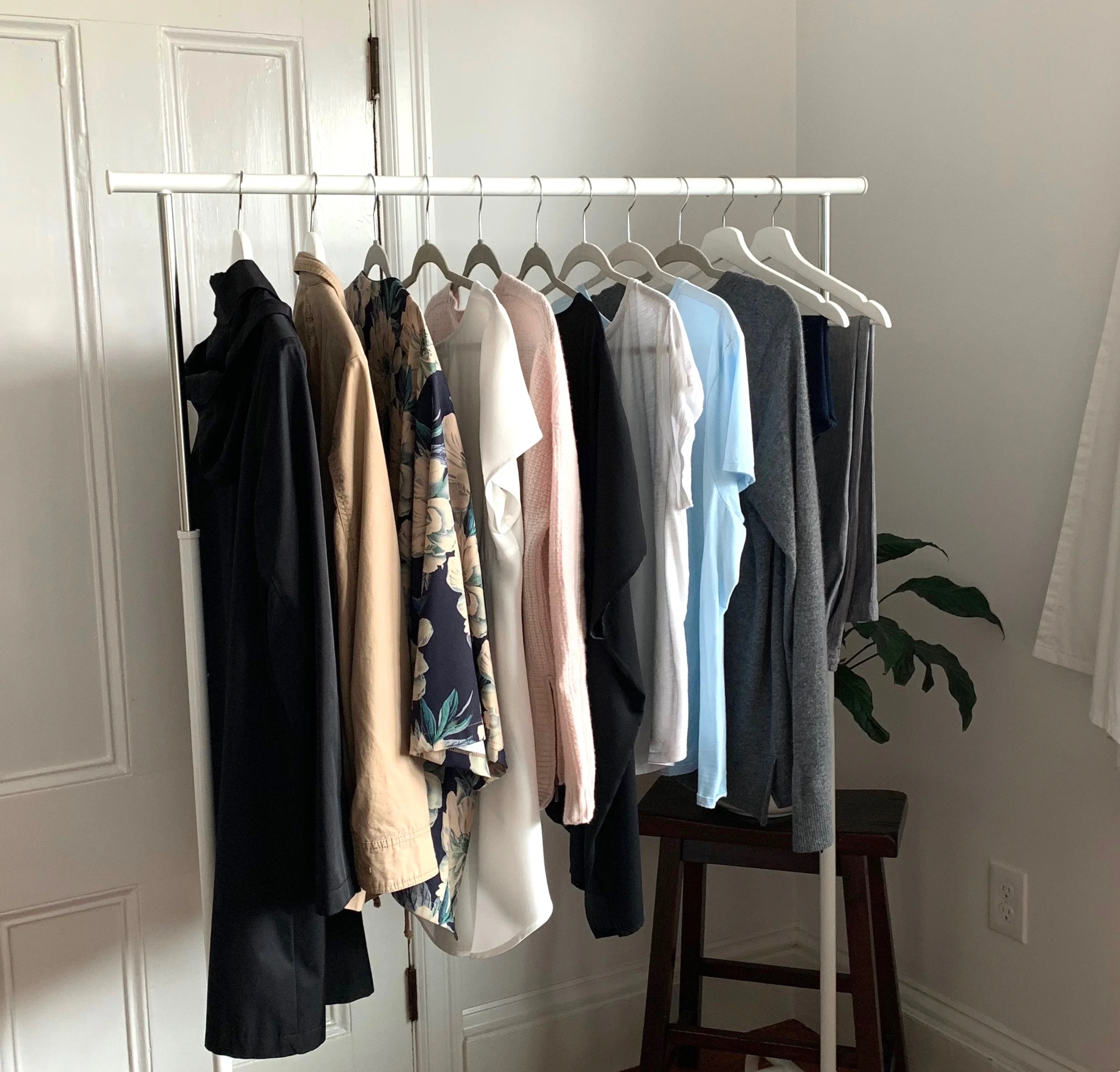 The Capsule Wardrobe Compendium Mood And Clothes