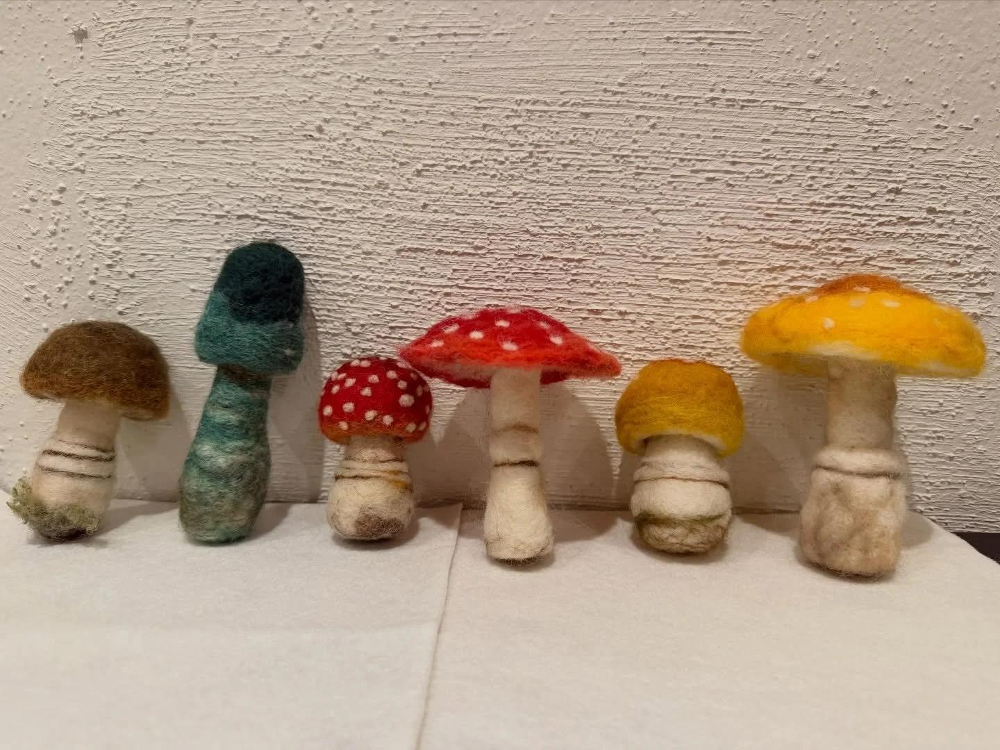 🍄 We had a marvelous time makers these adorable felted fungi! 😍 Such a satisfying, relaxing, and beginner friendly craft. 

The next three Mondays I will be back at @verona.maker.space teaching how to crochet amigurumi animals. Complete beginners w