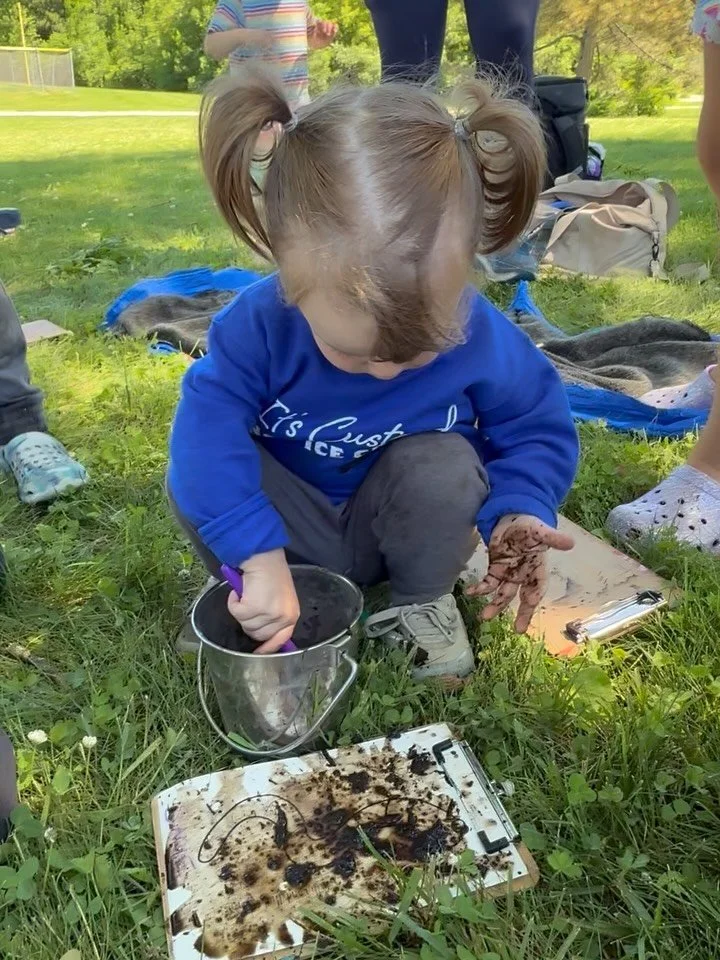 🪱At our first Summer Together in the Park class we celebrated the Earth&rsquo;s land with mud and worm play! We read the book Superworm by Julia Donaldson and then scooped and dug in the dirt for (fake) worms and bugs and searched high and low for r