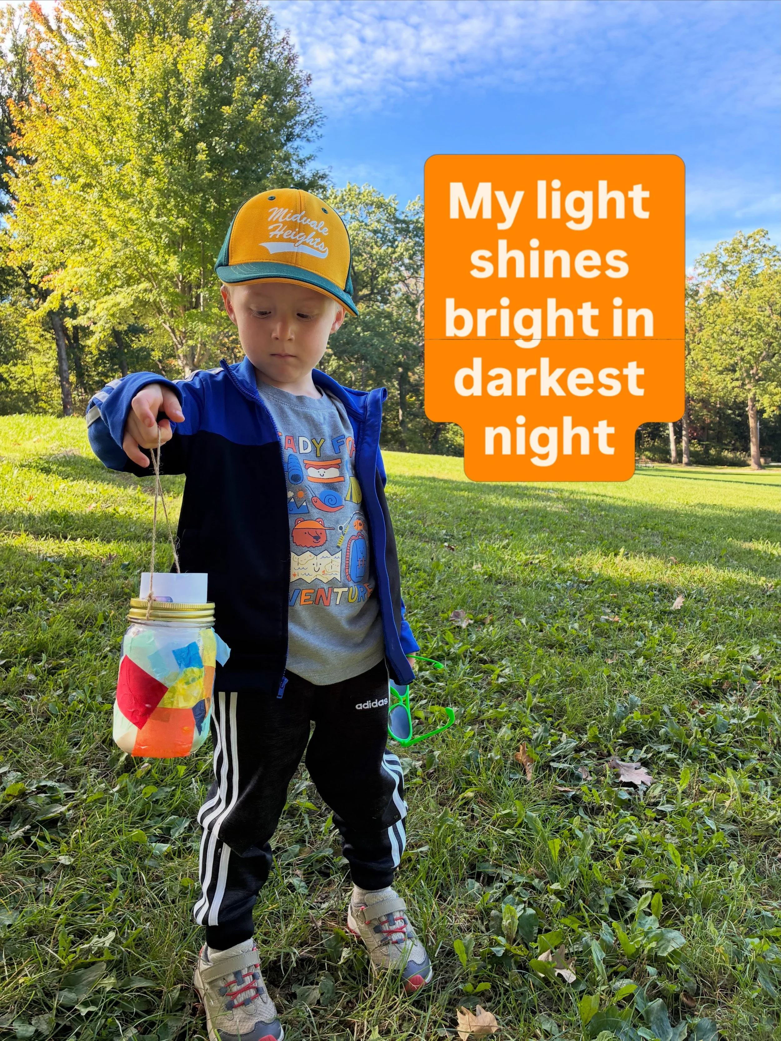 ✨The magic of fall nights together ✨In our play, we made lanterns for our upcoming lantern walk (NOV 15!) and built pretend campfires to roast our cloud dough marshmallows (hair conditioner + corn starch)

#madisonwi #natureplay #fallnights🍁 #lanter