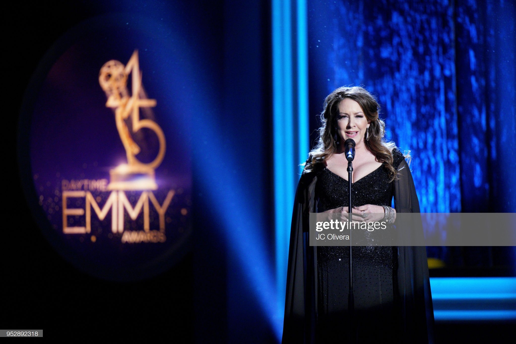  PASADENA, CA - APRIL 29:  Joely Fisher performs onstage during the 45th annual Daytime Emmy Awards at Pasadena Civic Auditorium on April 29, 2018 in Pasadena, California.  (Photo by JC Olivera/WireImage) 