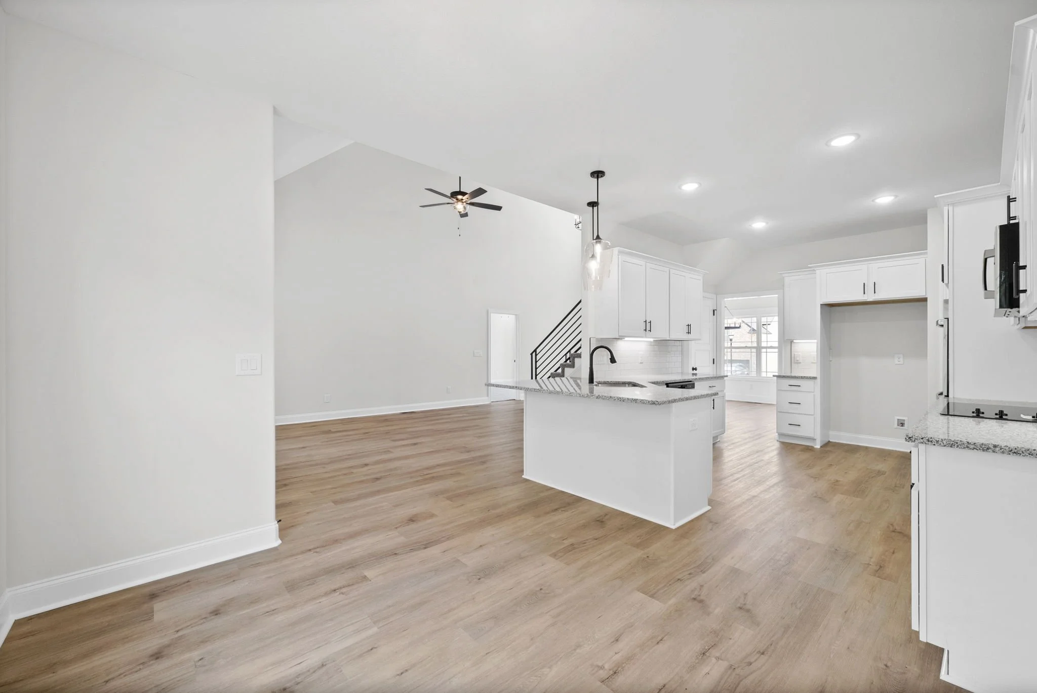 13-web-or-mls-729-buffalo-frd-dr.jpg