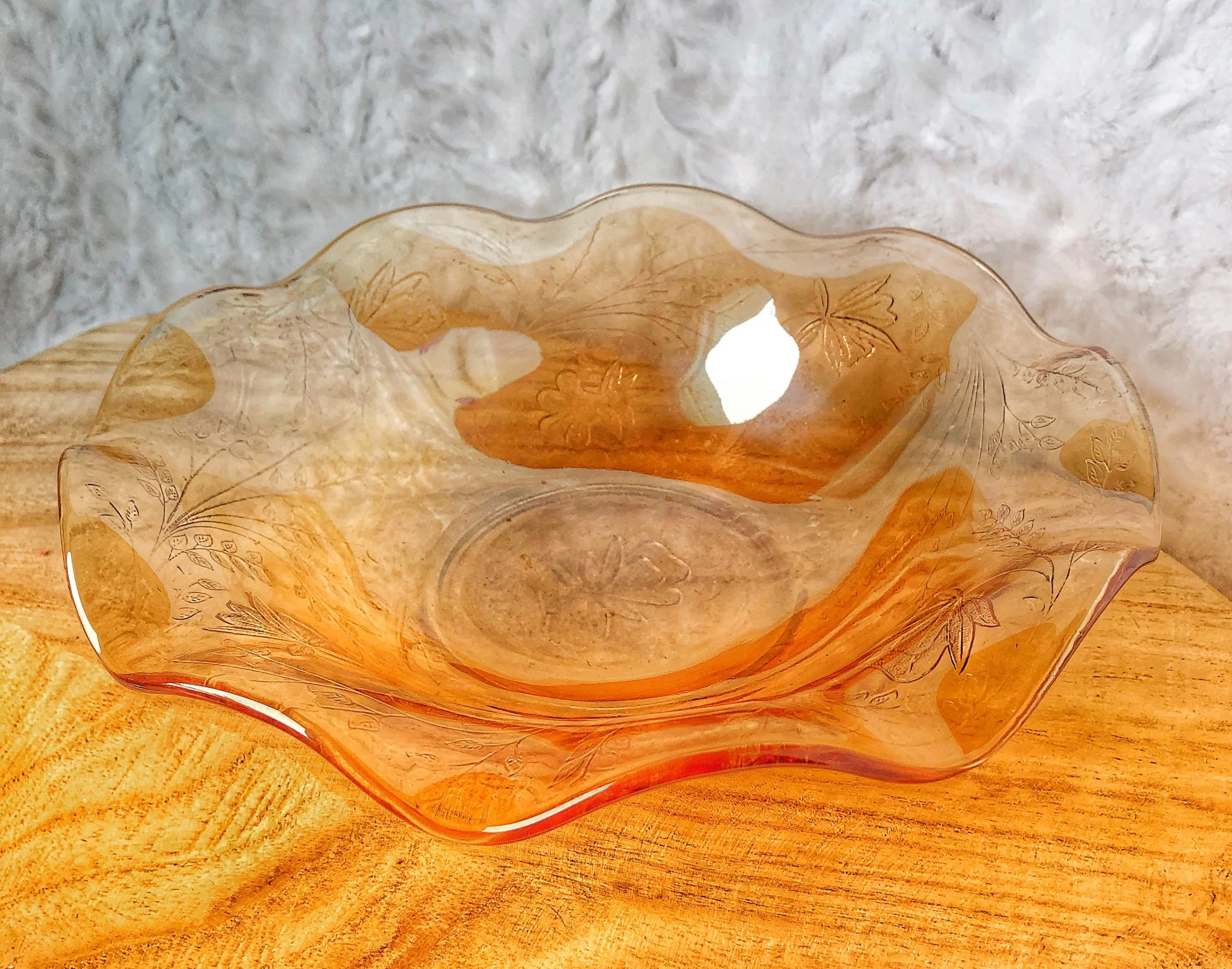 Amber Carnival Glass Bowl with Ruffled Edge