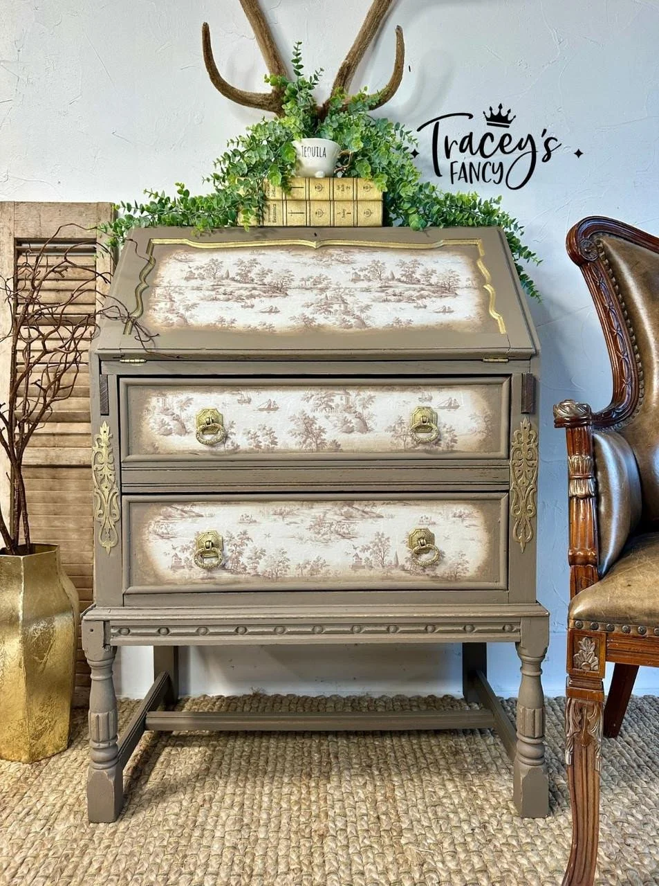 truffle-toile-secretary-desk-by-traceys-fancy-04__53507.jpg