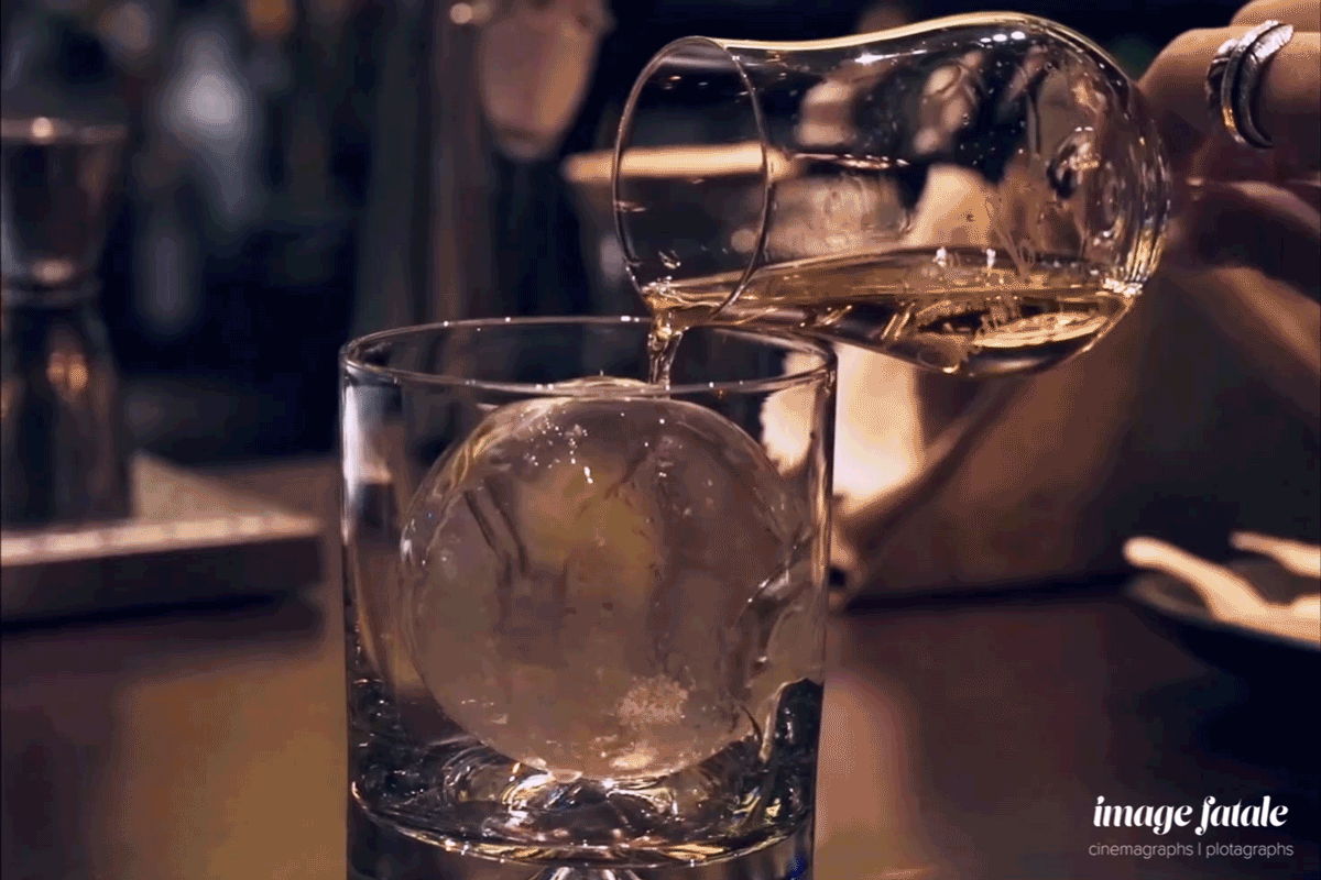 ImageFatale_Cinemagraph_Agency_WhiskeyOnRocks-07.gif