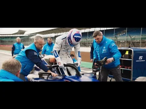 :30s - The First Ever Real vs. Virtual Race | Michelob ULTRA