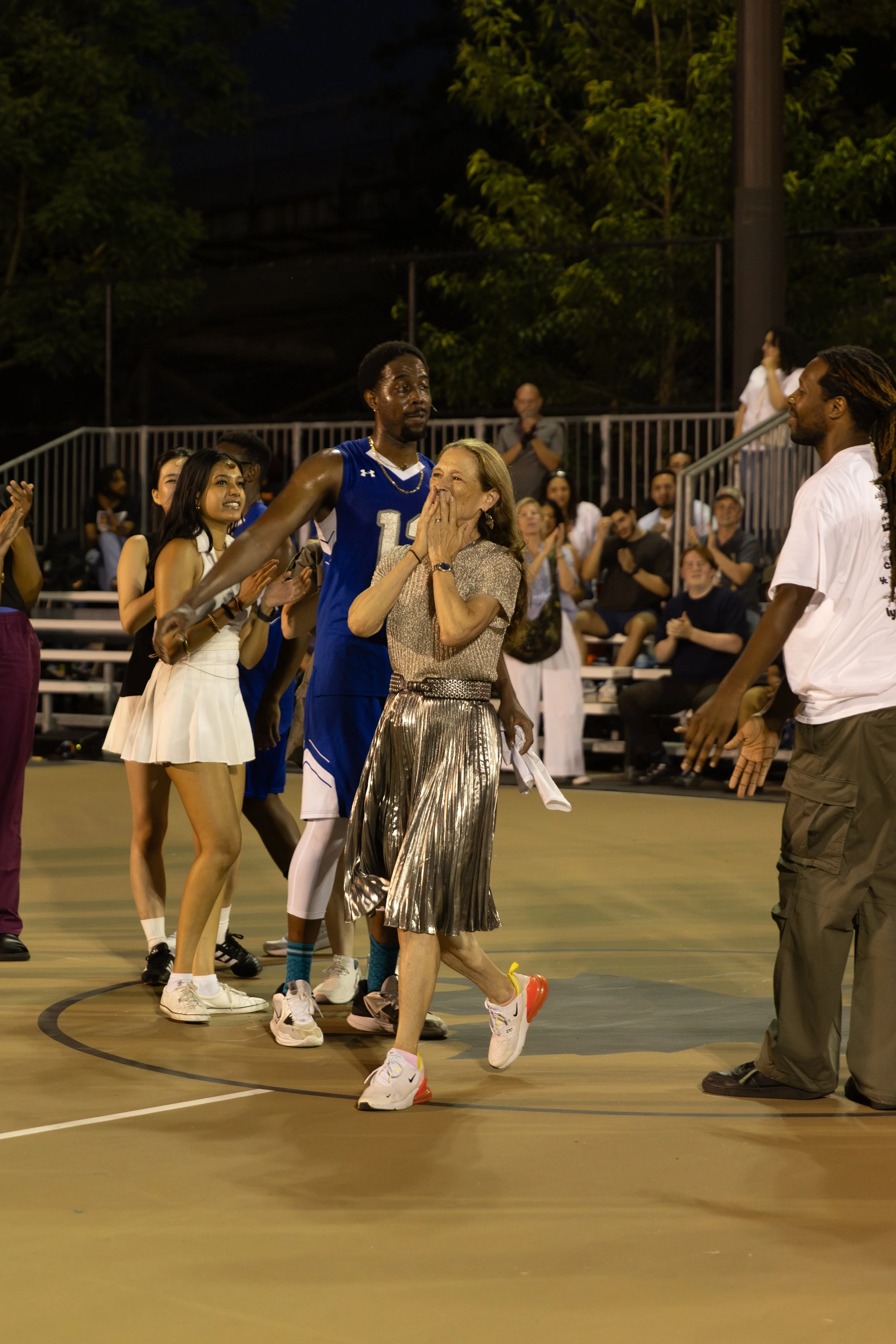 bounce_a_basketball_opera_2025--10.jpg