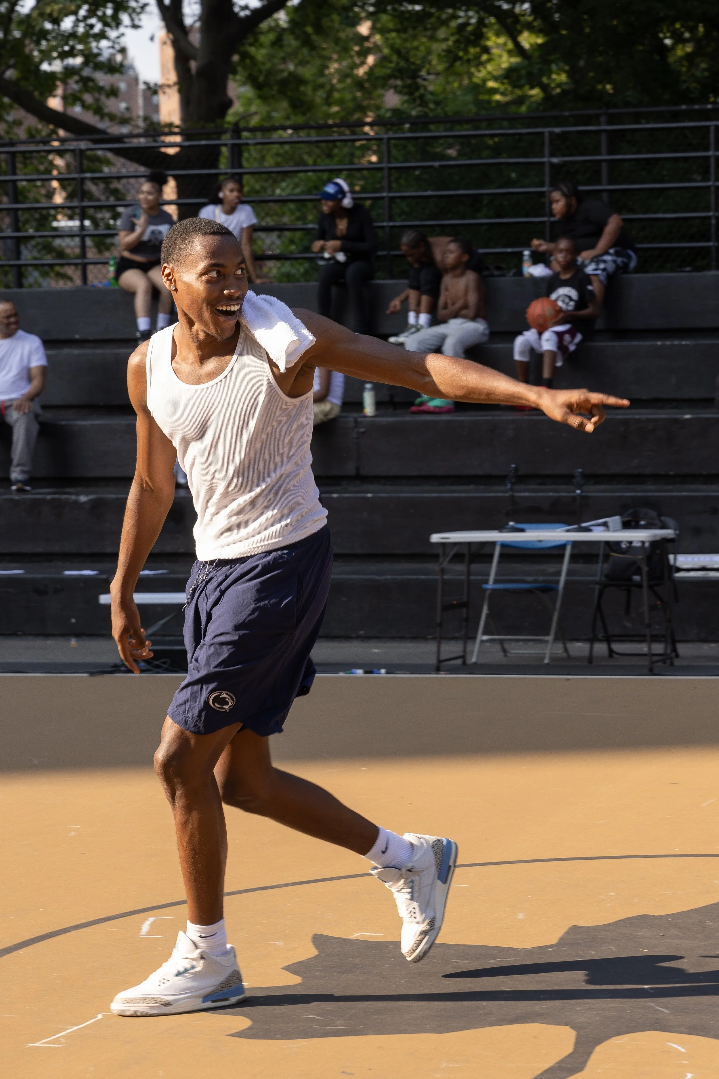 bounce_a_basketball_opera_2025-6615.jpg
