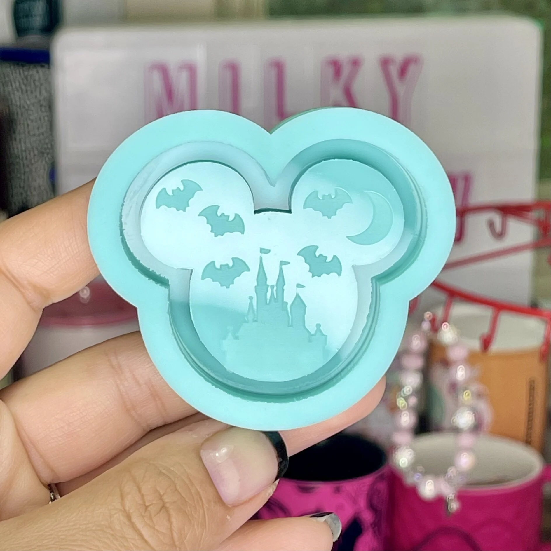 B34CE4C1-E2C3-4B30-A955-28D03F253998