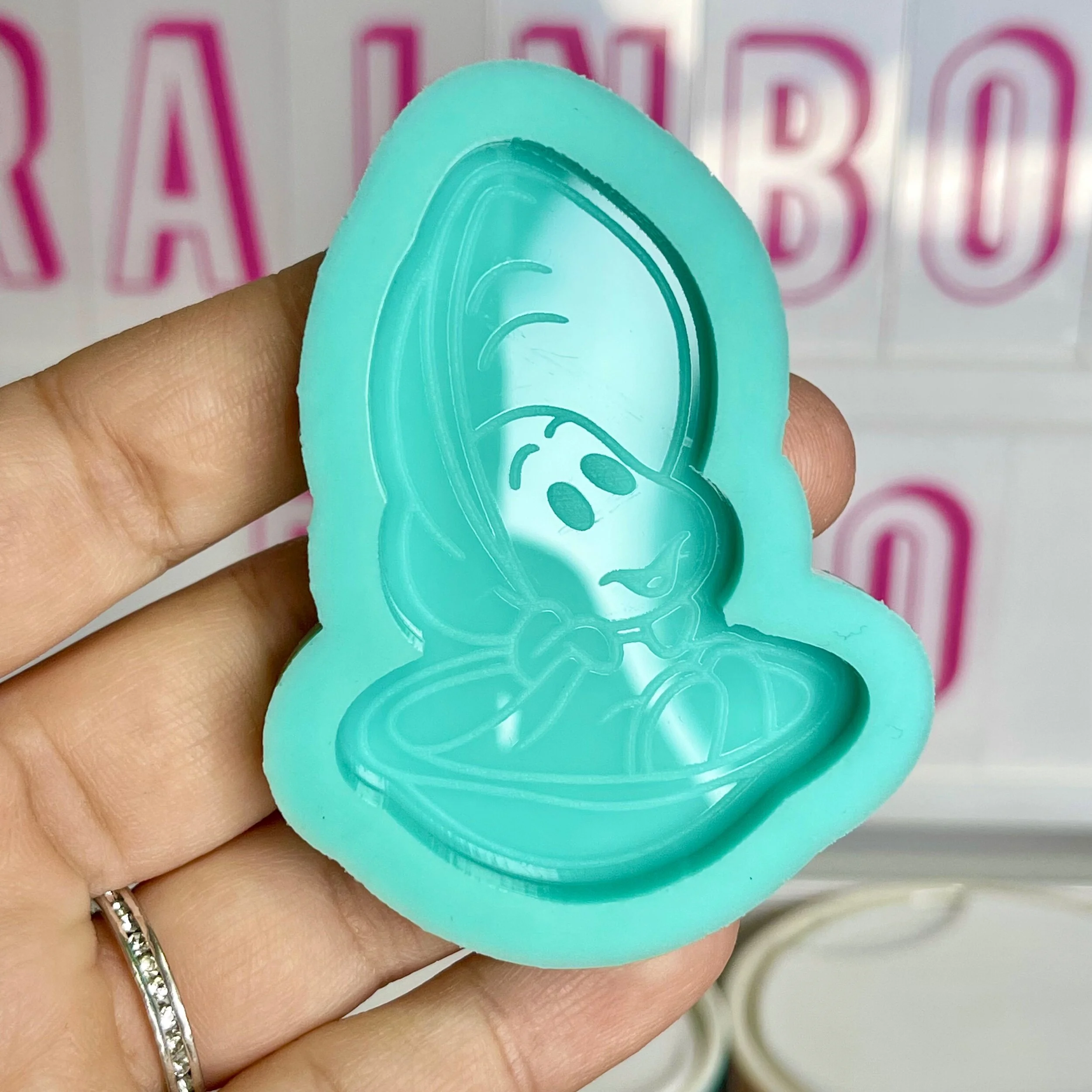 6FDEA09D-2F75-4416-9702-1EEE1C4A4139