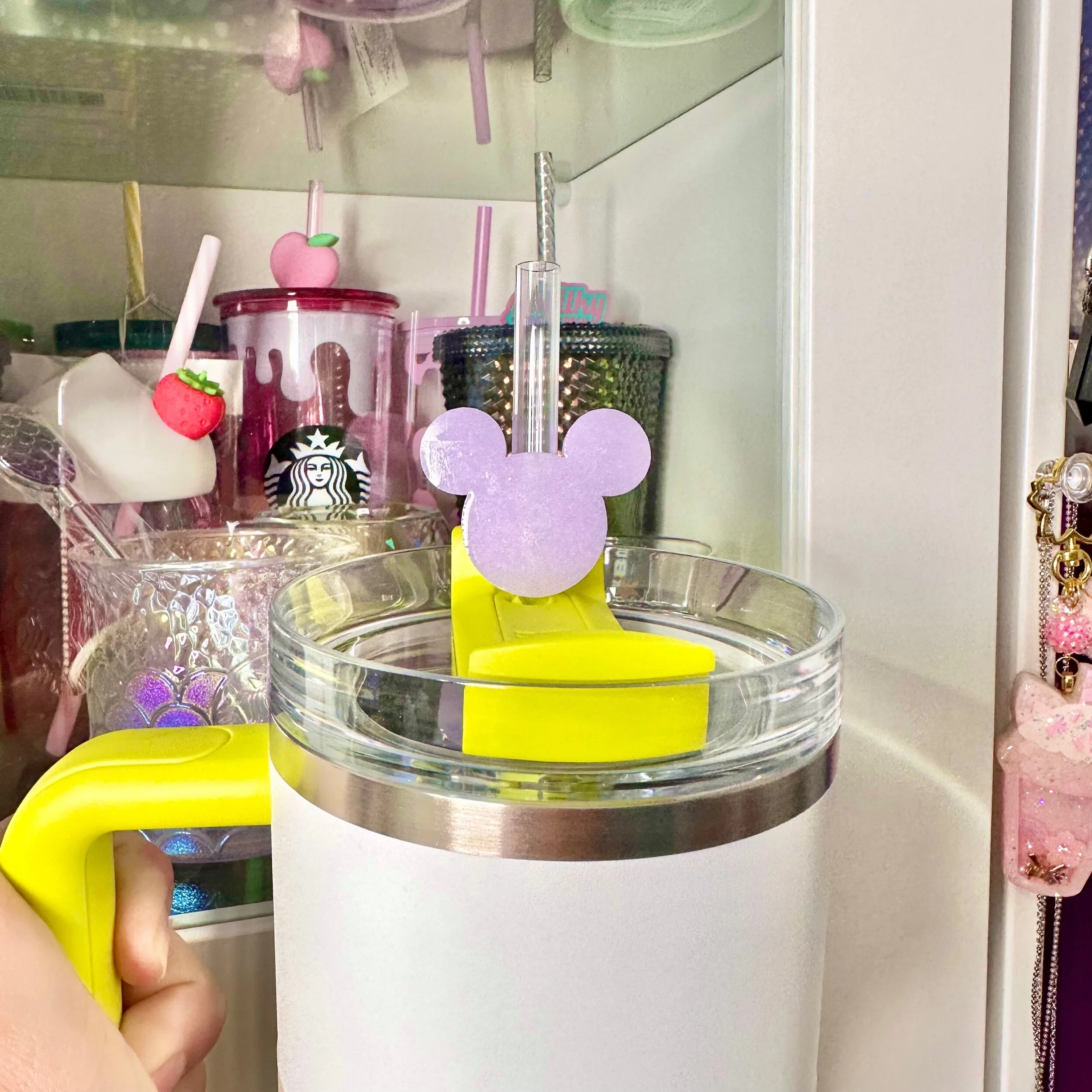 03D0B3EF-CC2F-44E8-B7AB-76F1DA9087FF