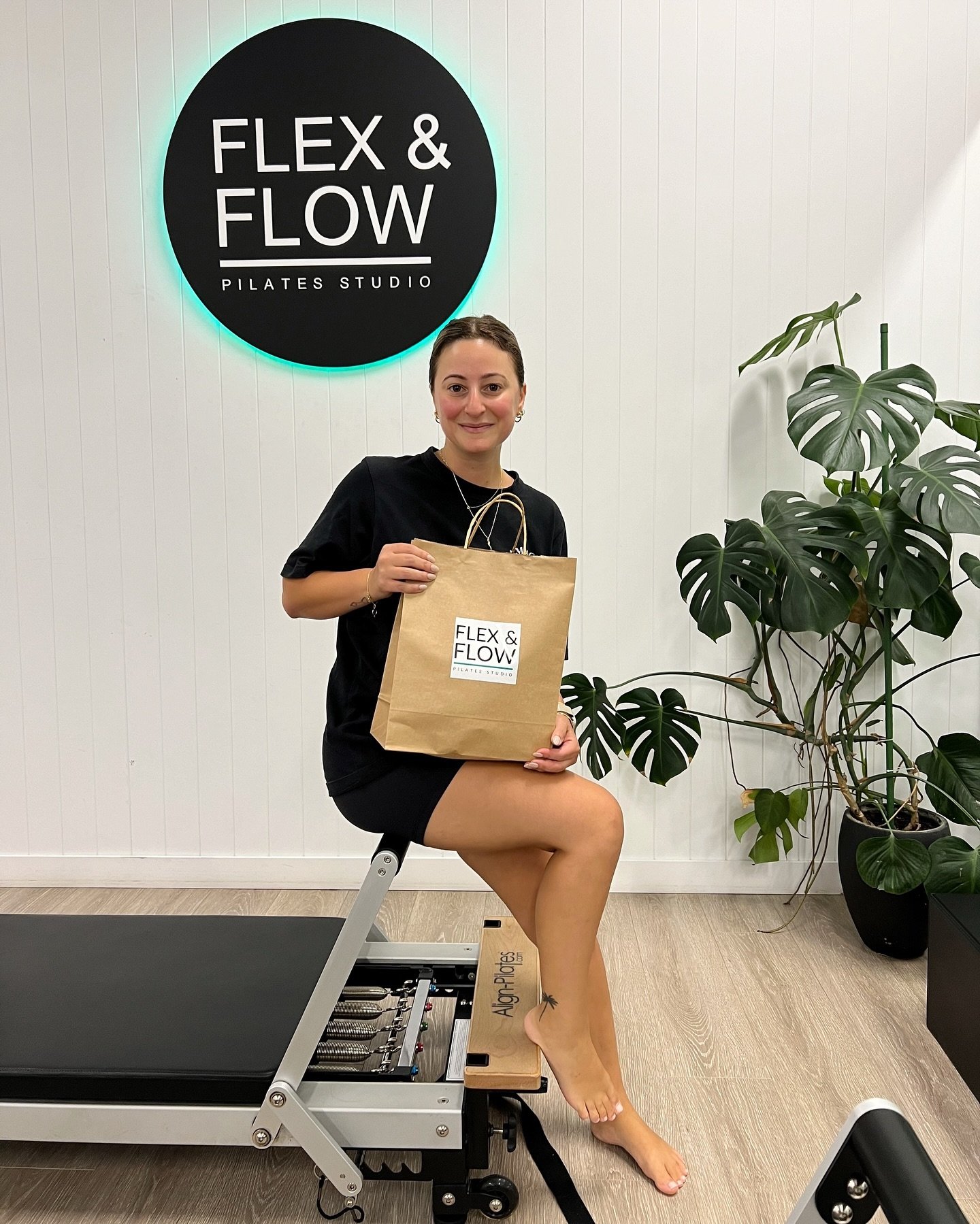 ✨💚500 classes and counting for one of our Flex &amp; Flow OG members ~ Danielle! 🥳🙌🏽

Danielle joined Flex &amp; Flow Pilates Studio way back when we had our very first (and only) studio in Ravenhall!  She&rsquo;s committed to her Pilates, so muc