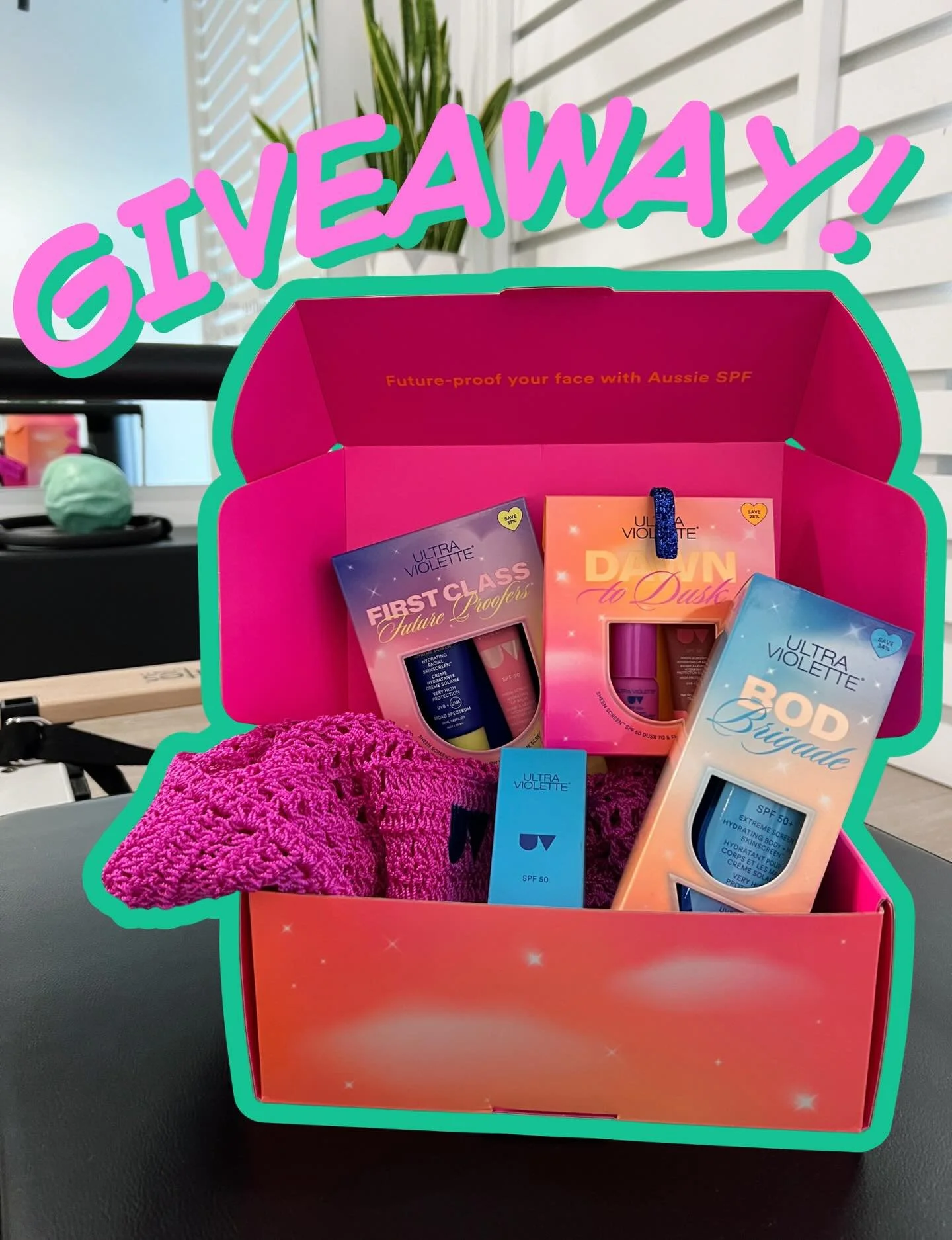 🎉 Flex &amp; Flow Birthday Giveaway! 💝to wrap up our birthday month, we are giving away the ultimate UV Glow Box from our friends @ultravioletteau &ndash; ✨🎁 Plus Pilates, of course. 💚🤸🏾&zwj;♀️ #bestbirthdaypresentever 

WHAT YOU&rsquo;LL WIN:
