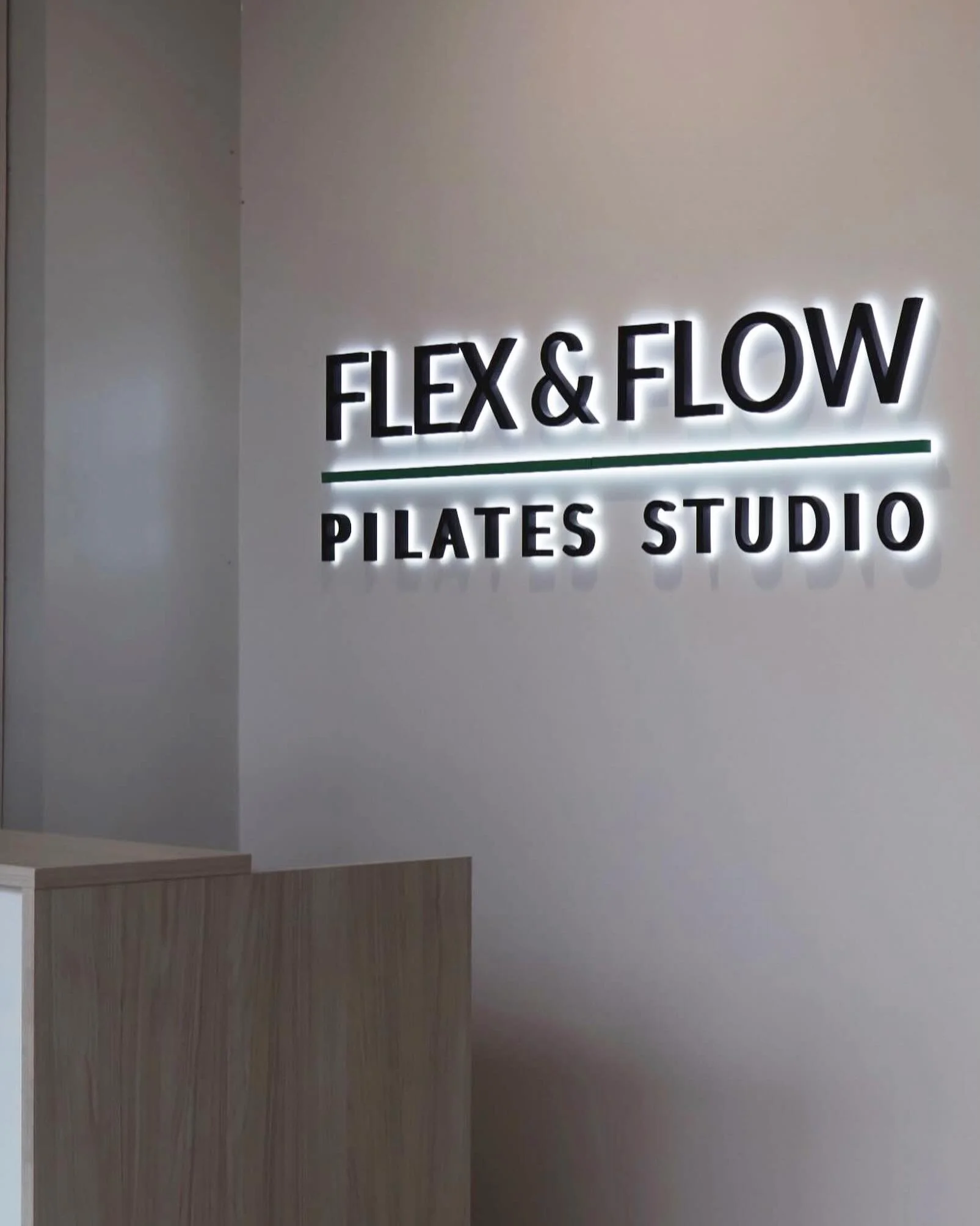 the place to be ✨🤍 

#flexandflow #pilatesmelbourne #reformerpilatesstudio