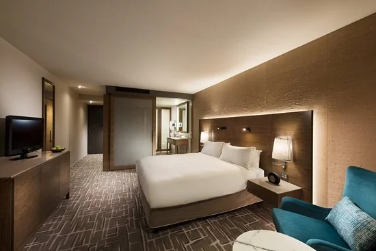 deluxe-room.jpg