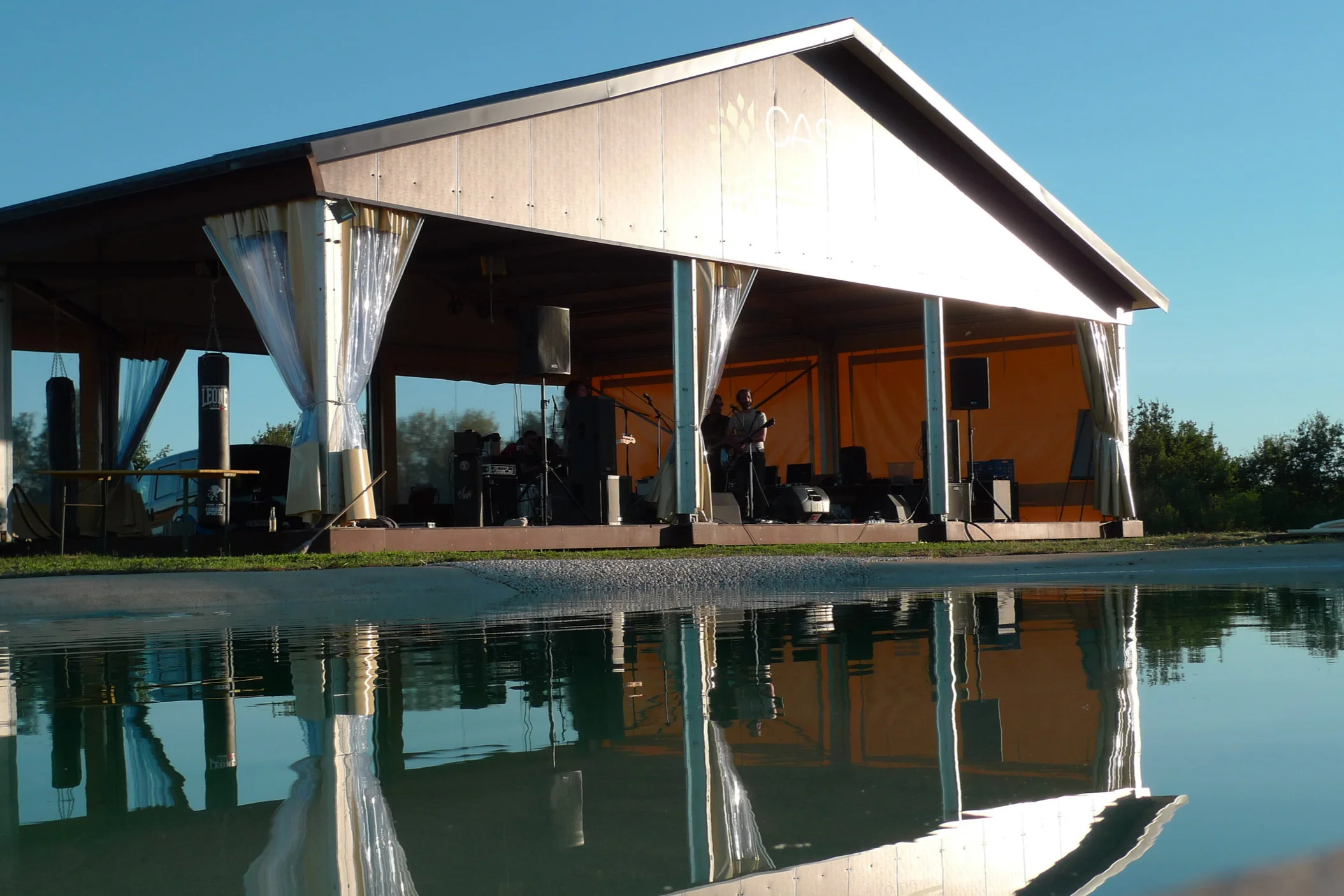 la-luce-di-cascina-bellaria_39461230442_o.jpg