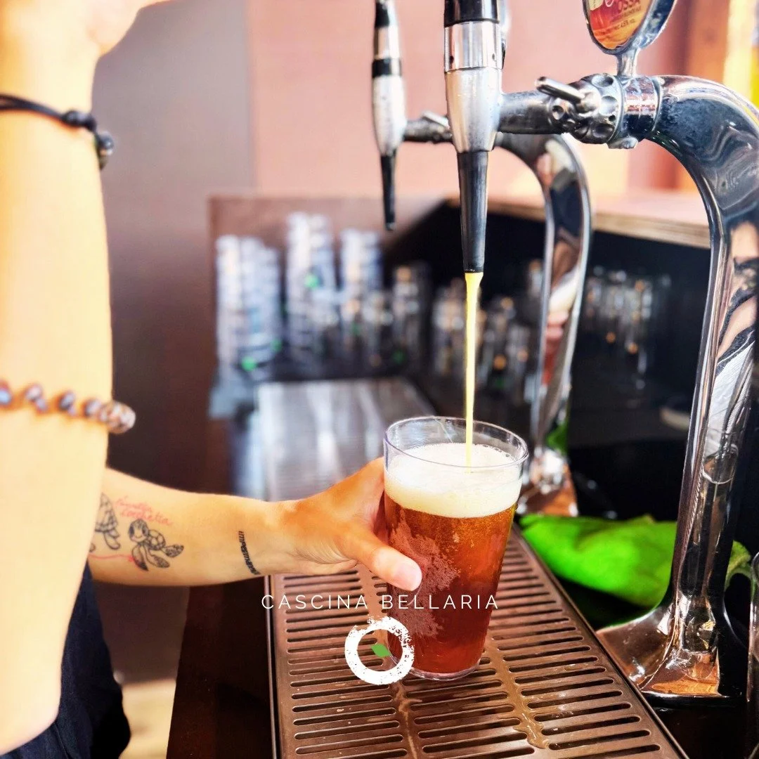 👫 CHI SIAMO
Dietro ogni momento, dietro ogni aperitivo con i tuoi amici, dietro ogni concerto, c'&egrave; qualcuno che ha lavorato con cura per renderlo possibile.
La Cascina &egrave;... Persone
.
.
.
.
.
.
.
.
.
.
#music #musicclub #livemusic #casc