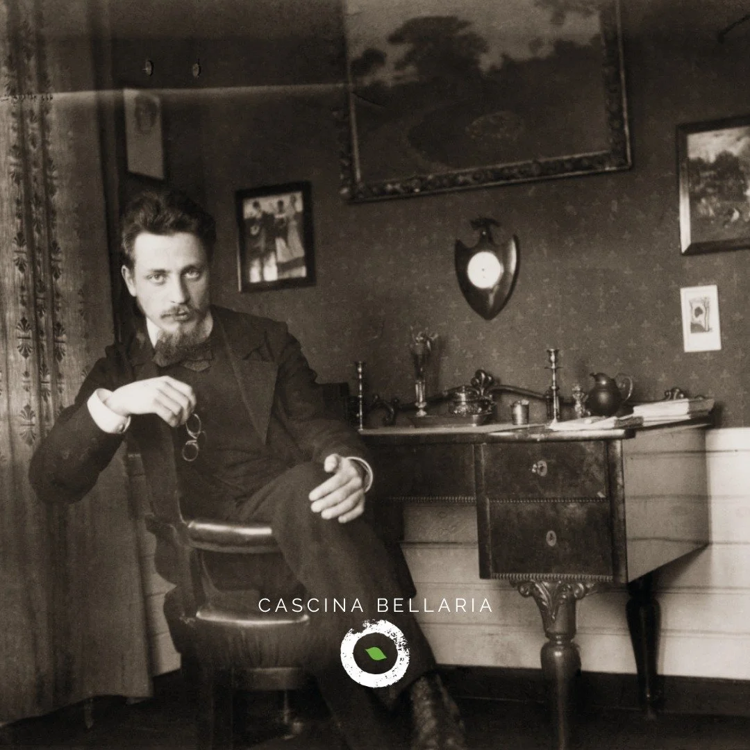 🕊️ RILKE ED IL CANTO DELLA VITA
A quasi 150 anni dalla sua nascita, Rainer Maria Rilke rimane uno dei pi&ugrave; grandi poeti e cultori del Bello e della vita che la storia ricordi.
🕊️ 
Definiva il vero Amore come &ldquo;due solitudini che si prote