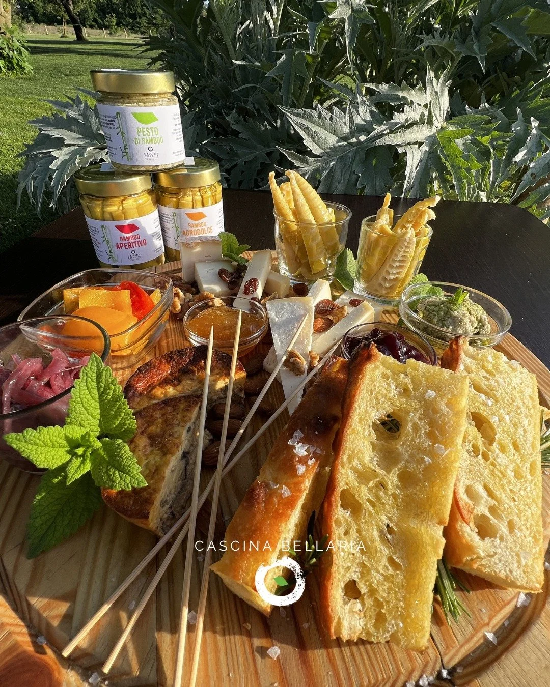🥢✨ IL NOSTRO CONDIVIDIAMO!

Perfetto sia come antipasto che come aperitivo, &egrave; pensato per chi non sa scegliere&hellip; e quindi sceglie tutto.

Un viaggio tra sapori autentici con assaggi di ricette a base di germogli di bamb&ugrave; di nostr