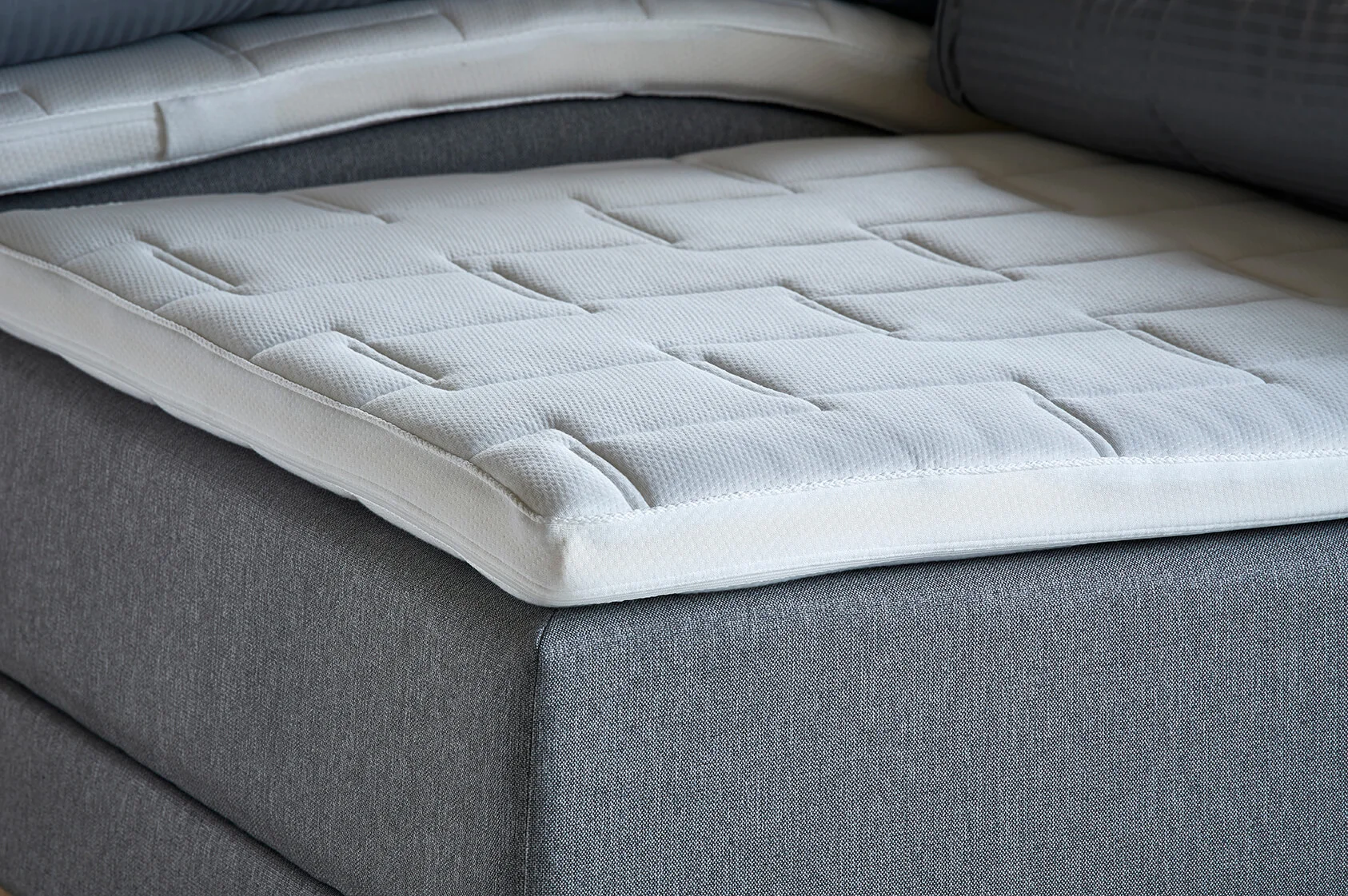 Opus_top_basic_closeup_1_2018_resized.jpg