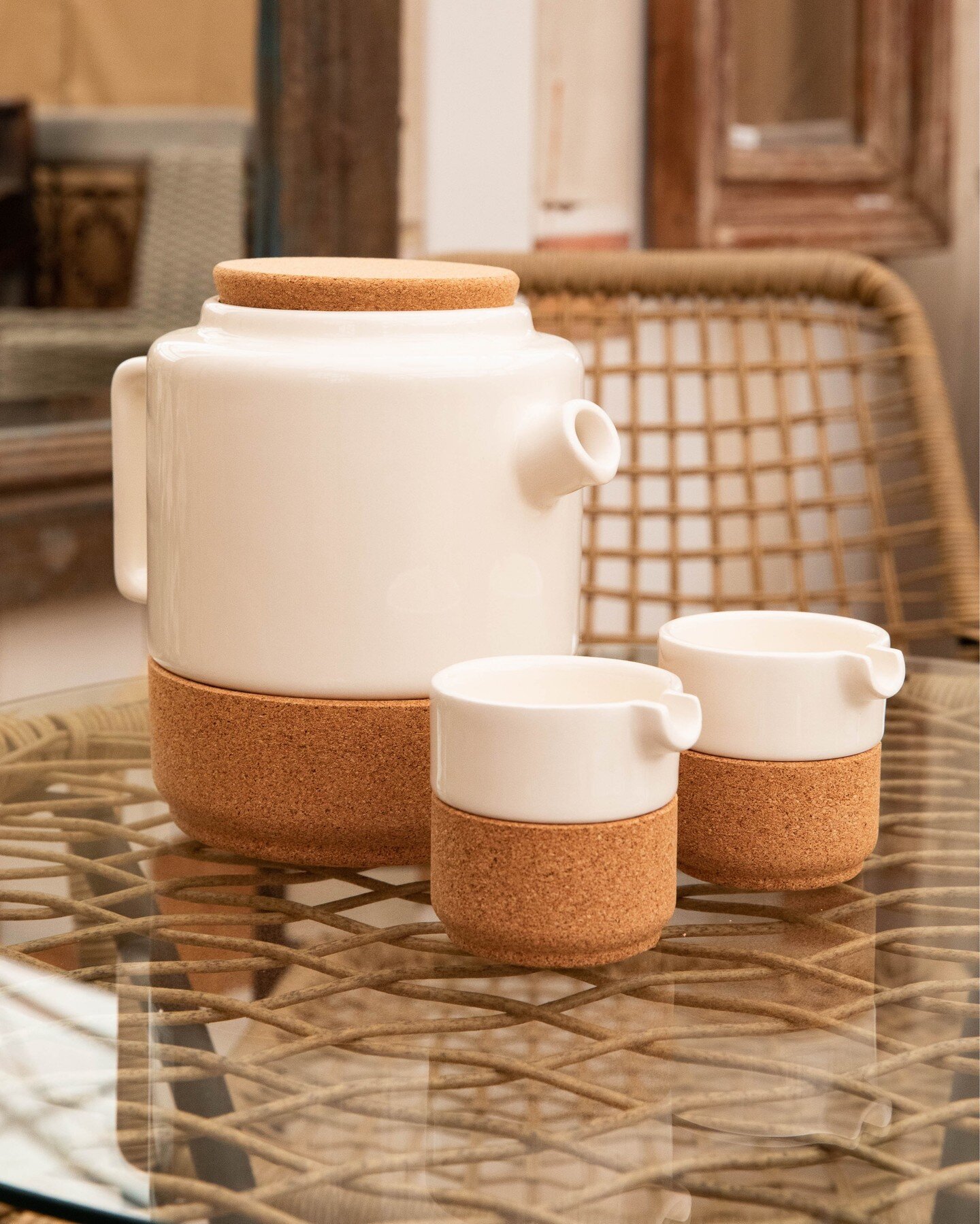 LIGA is a family-run business passionate about nature and design.

This set of two mugs and a teapot is made using a blend of ceramics and cork and is one of our &ldquo;September Picks&rdquo; on our website.  The eco cork is harvested once every nine