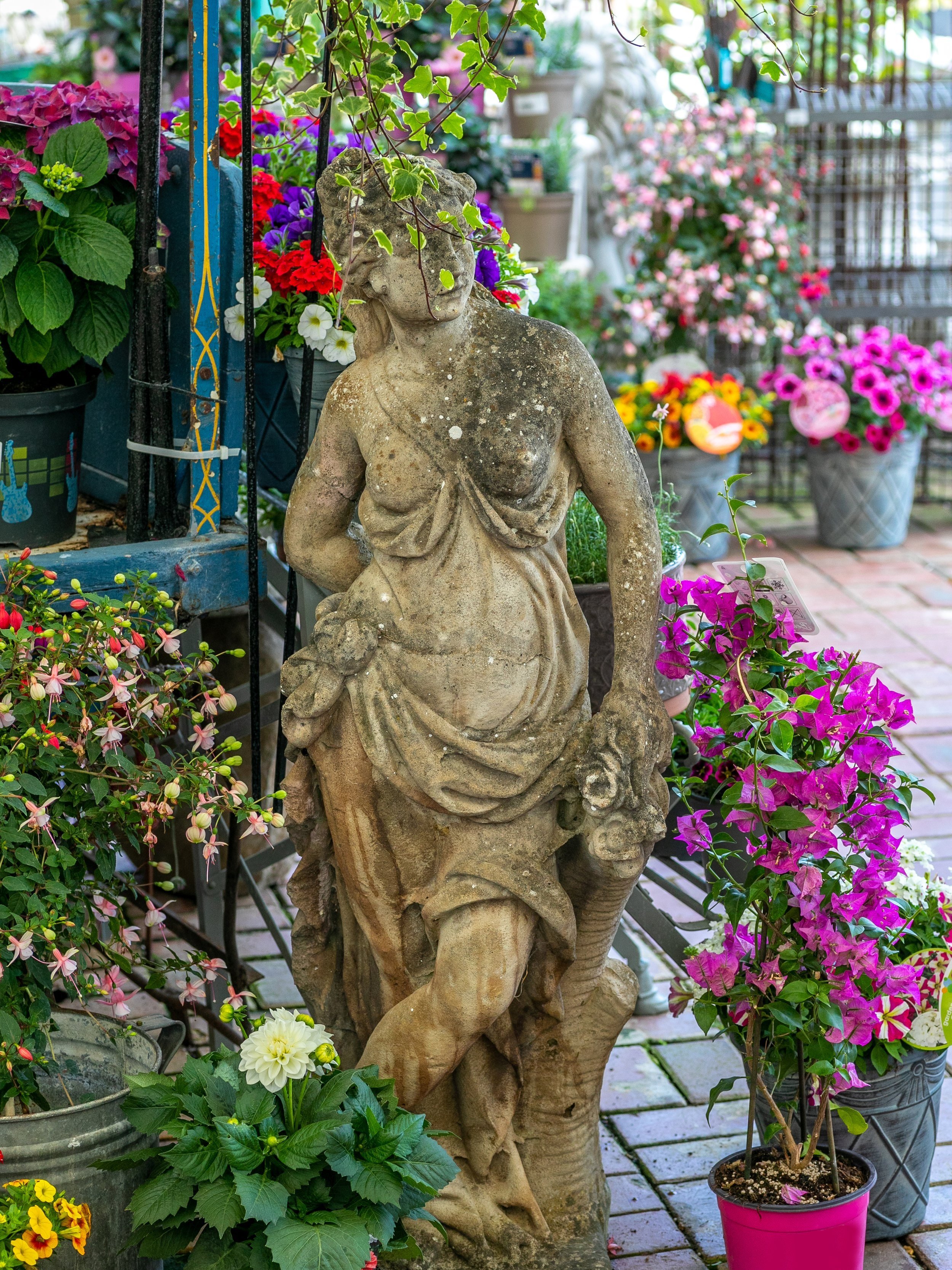 English Salvage garden statuary