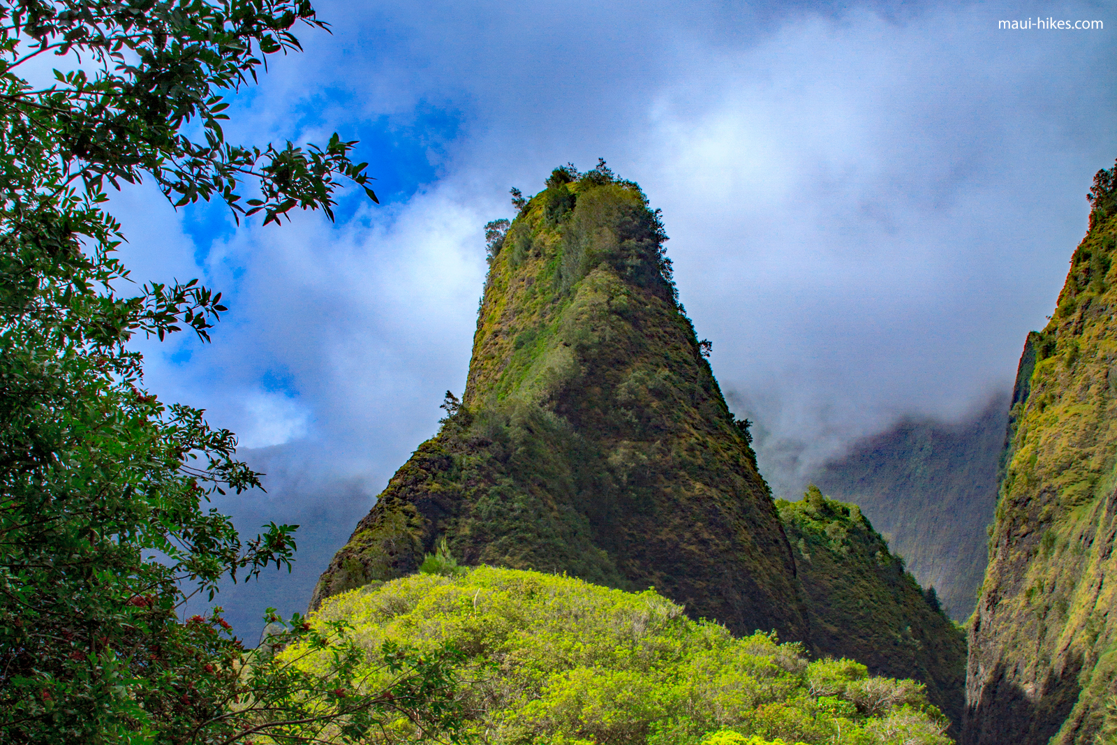 ʻĪao Valley State Monument