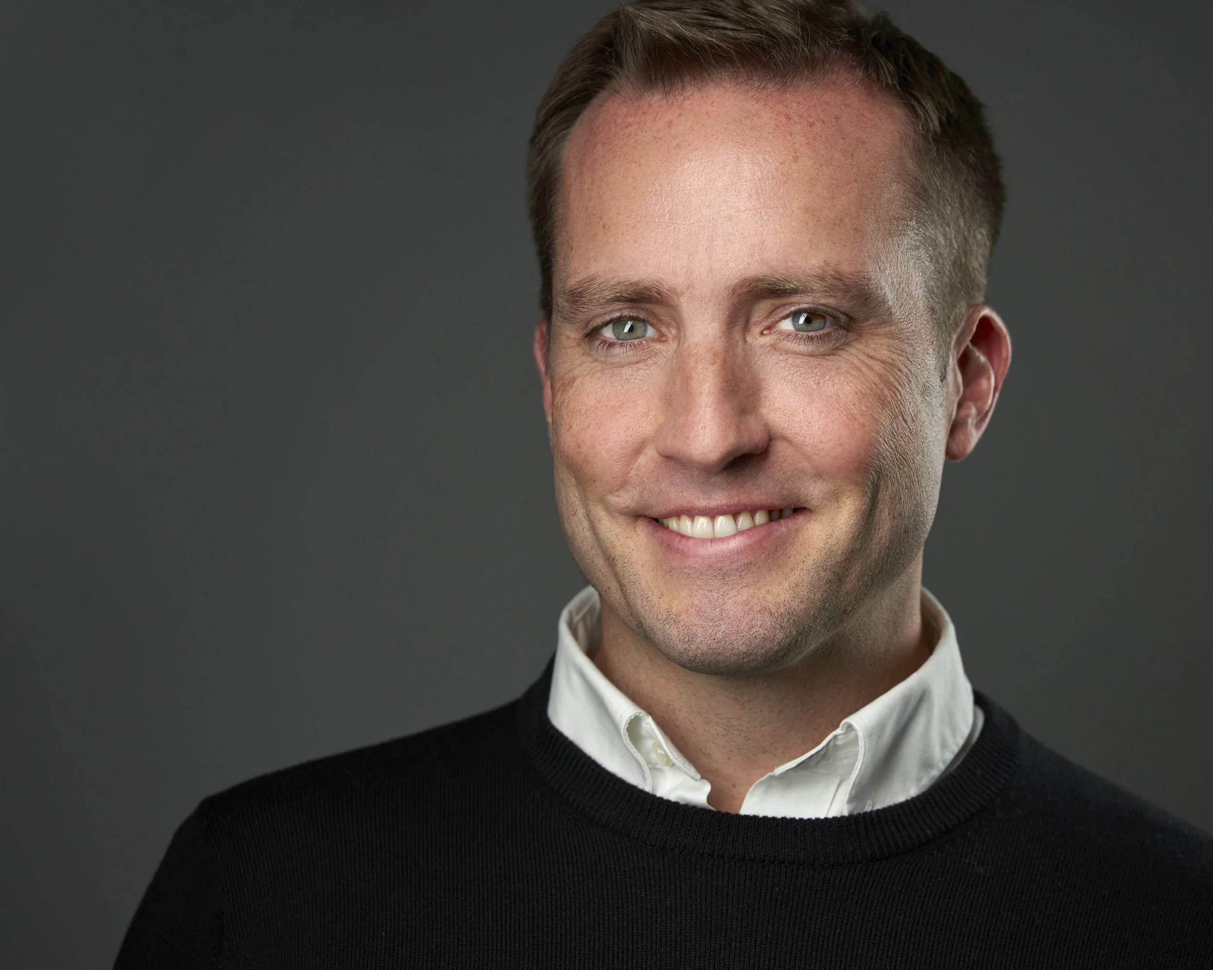 Ed Carey, Founder & CEO Before founding Audience Town, Ed spent 20 years working for leading media, advertising technology, data, and mobile companies including Quest Magazine, The New York Times, Undertone, The Rubicon Project, Dun & Bradstreet, and Kargo. Ed lives in New Jersey with his wife (look for Landis below) and three young children. He studied English Literature and Communications & Media Management at Fordham University in New York City, where he continues to teach digital media and programmatic advertising courses part-time.