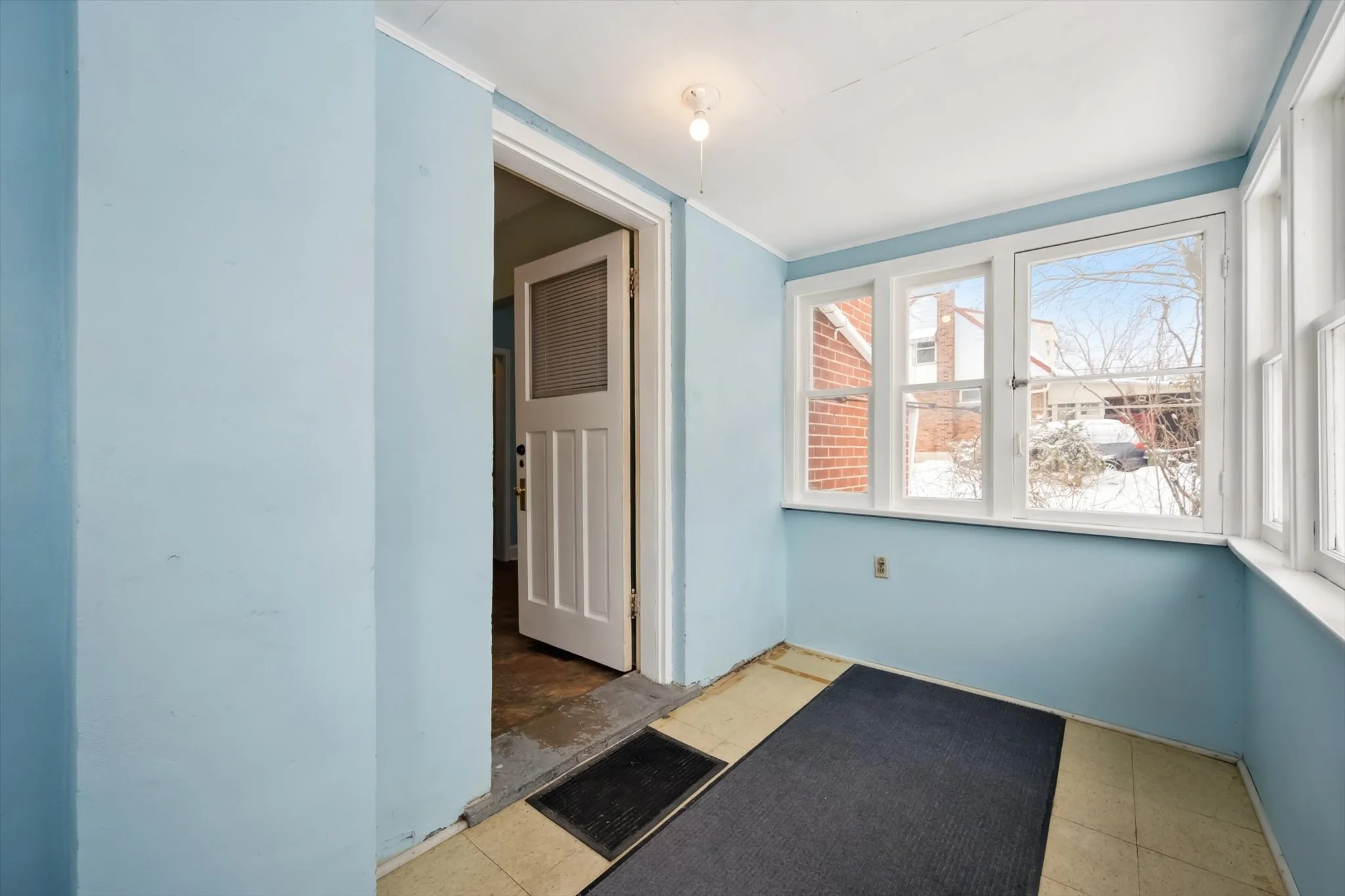 19-Stevenson St N 019.jpg