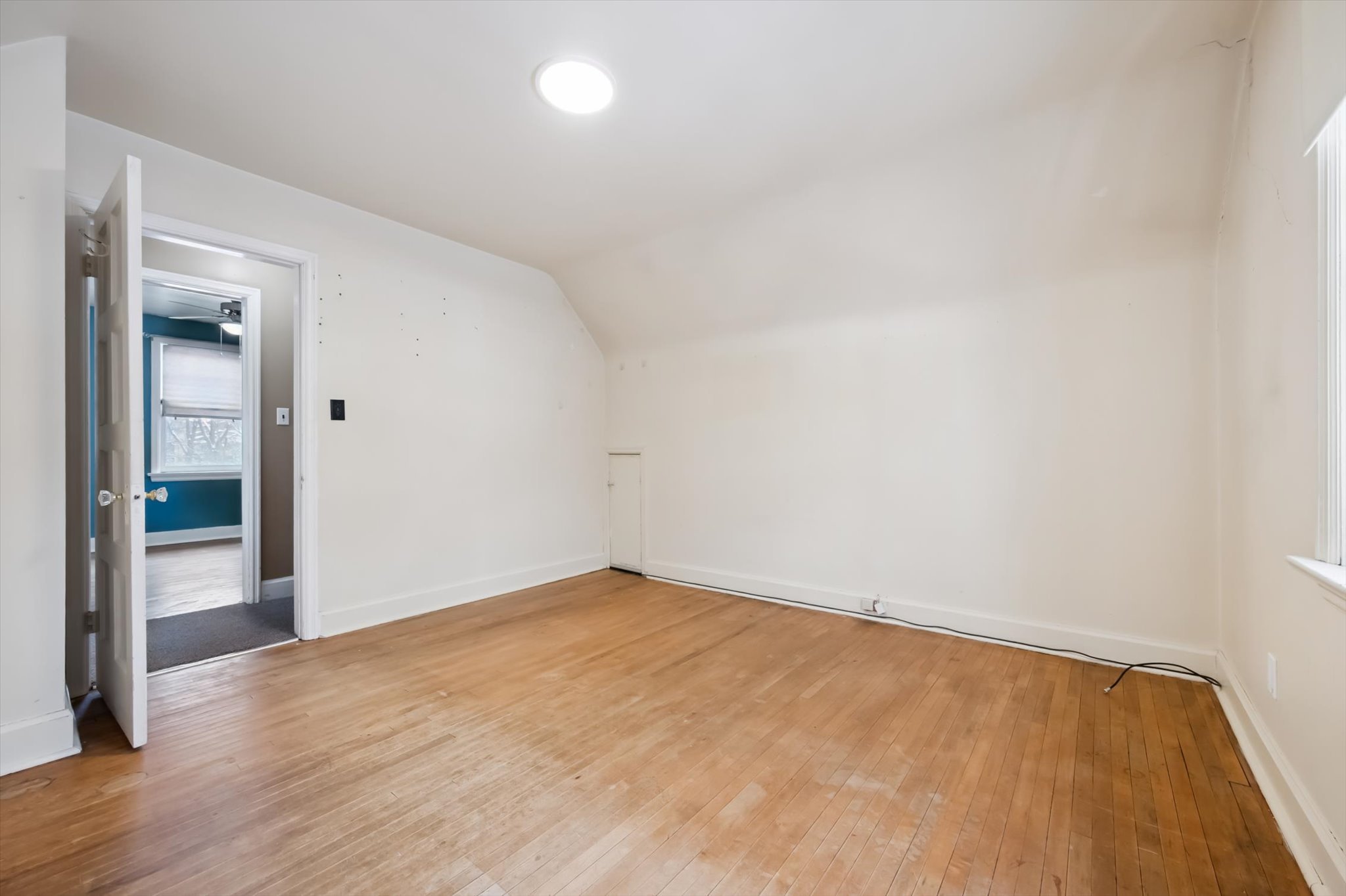 21-Stevenson St N 021.jpg