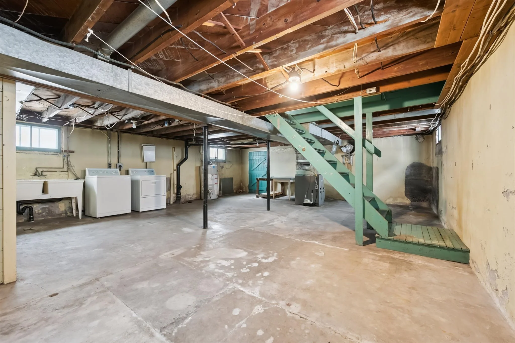 26-Stevenson St N 026.jpg