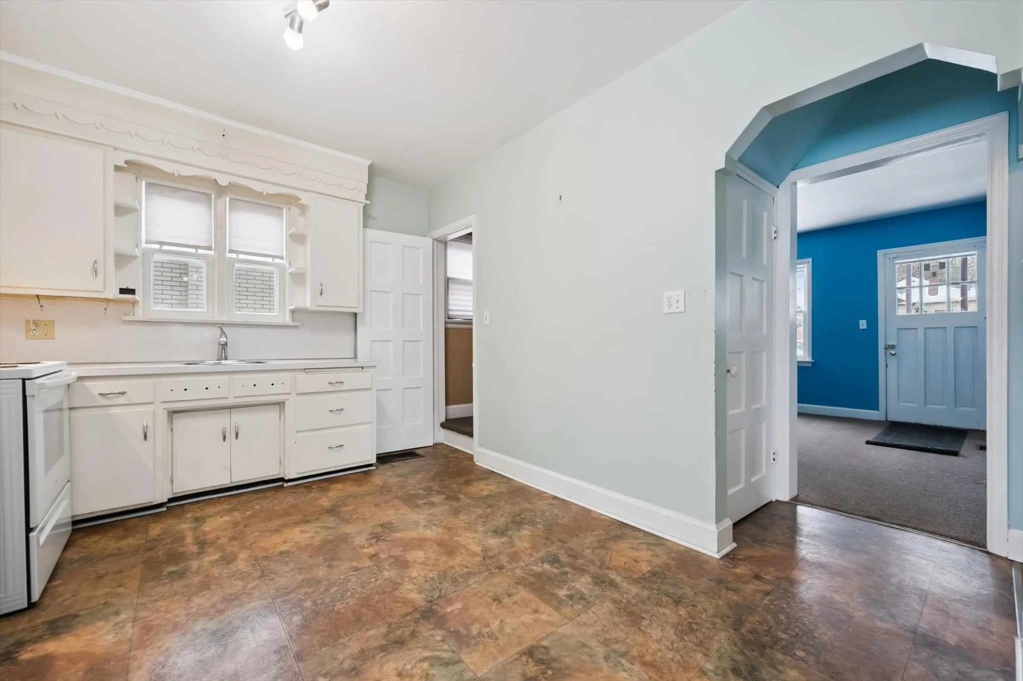 12-Stevenson St N 012.jpg