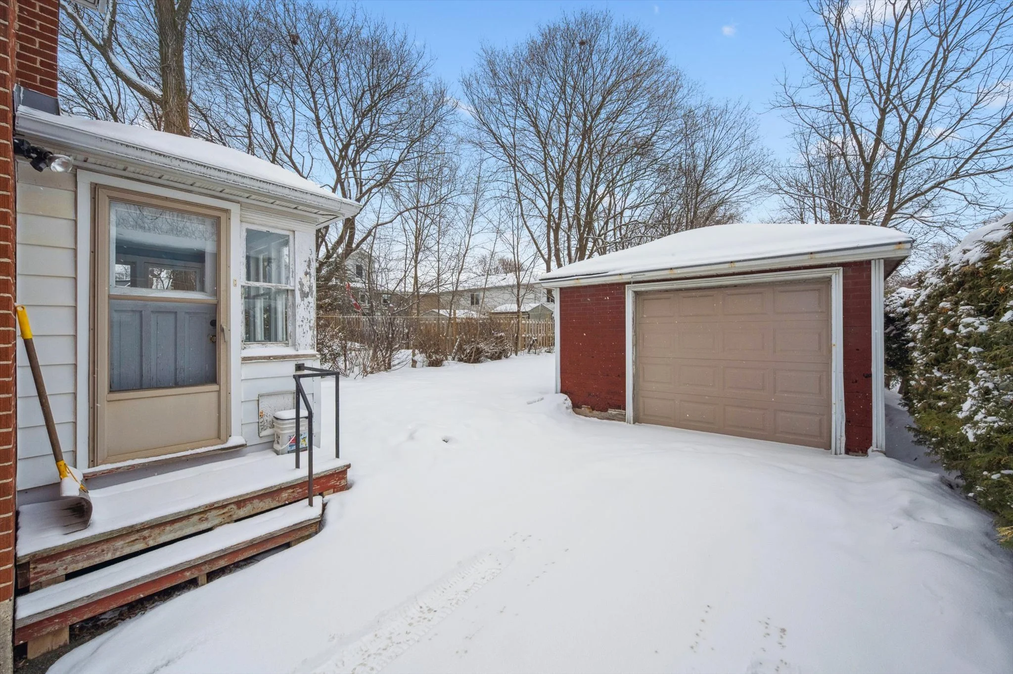 28-Stevenson St N 028.jpg