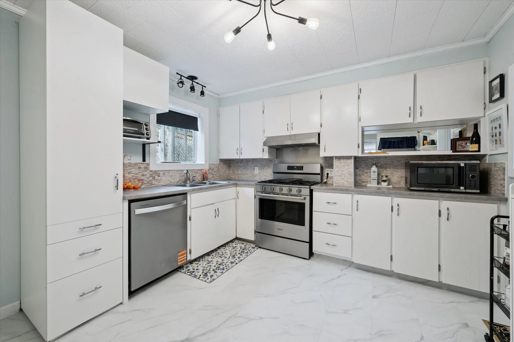 13-Inkerman St 013.jpg
