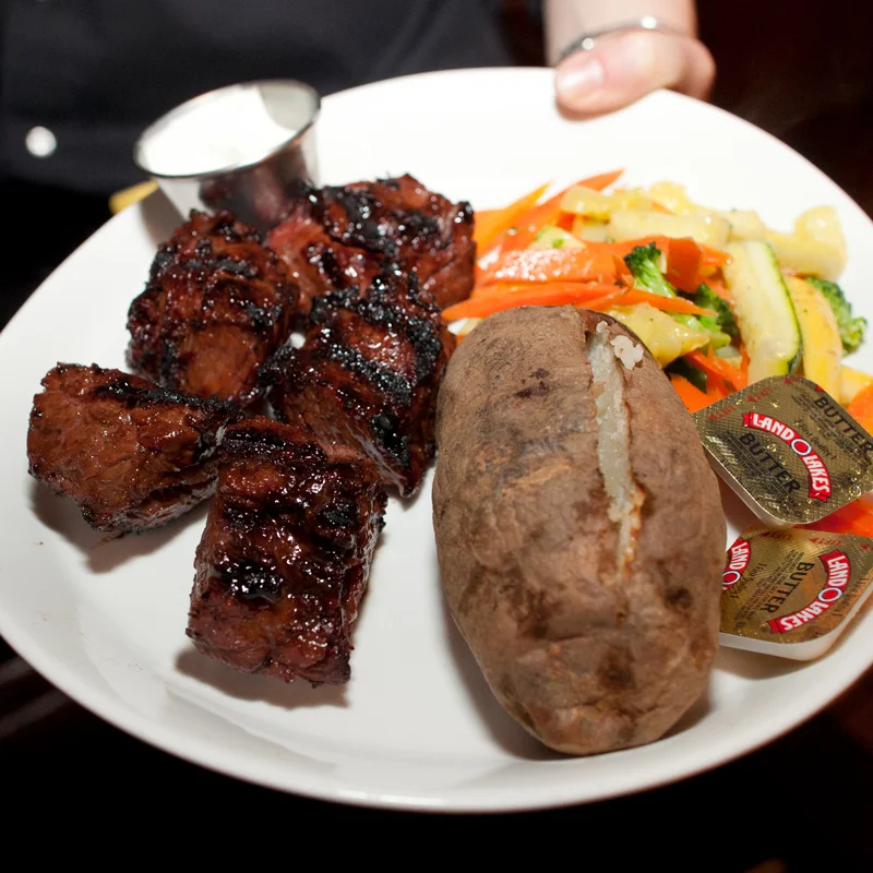 Fours-SteakTips.jpg