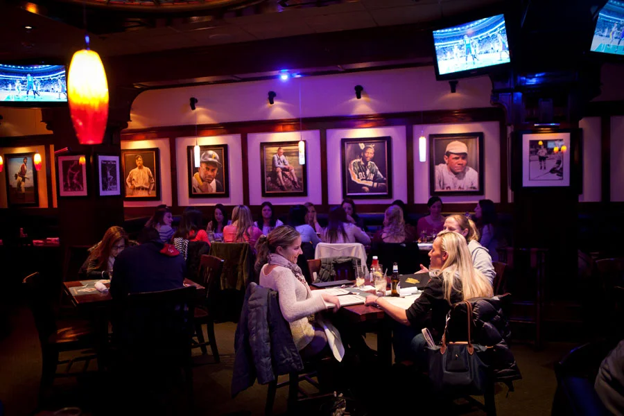 Quincy The Fours Restaurant Sports Bar